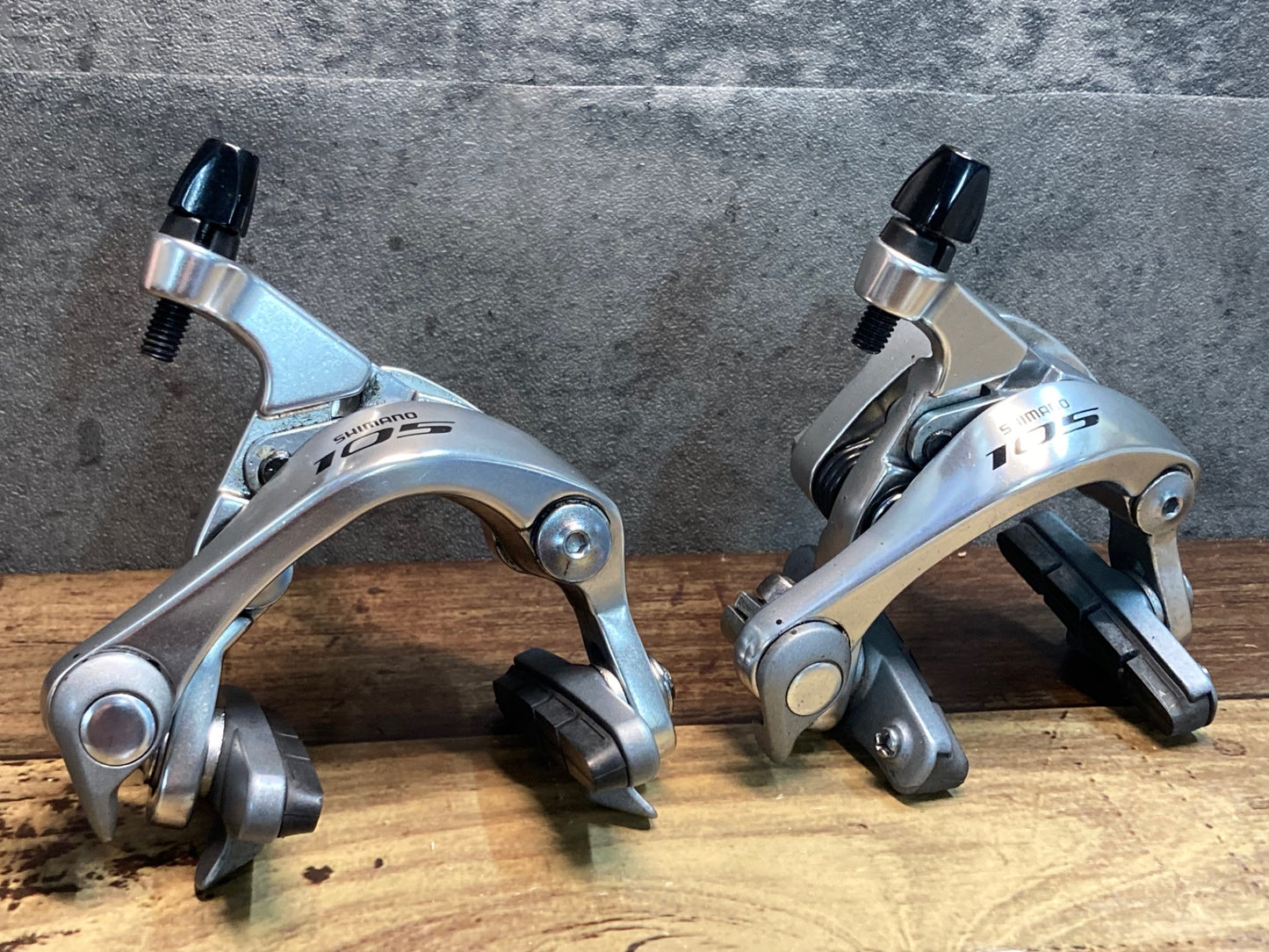 IO734 シマノ SHIMANO 105 BR-5800 キャリパーブレーキ 前後セット シルバー ※傷あり