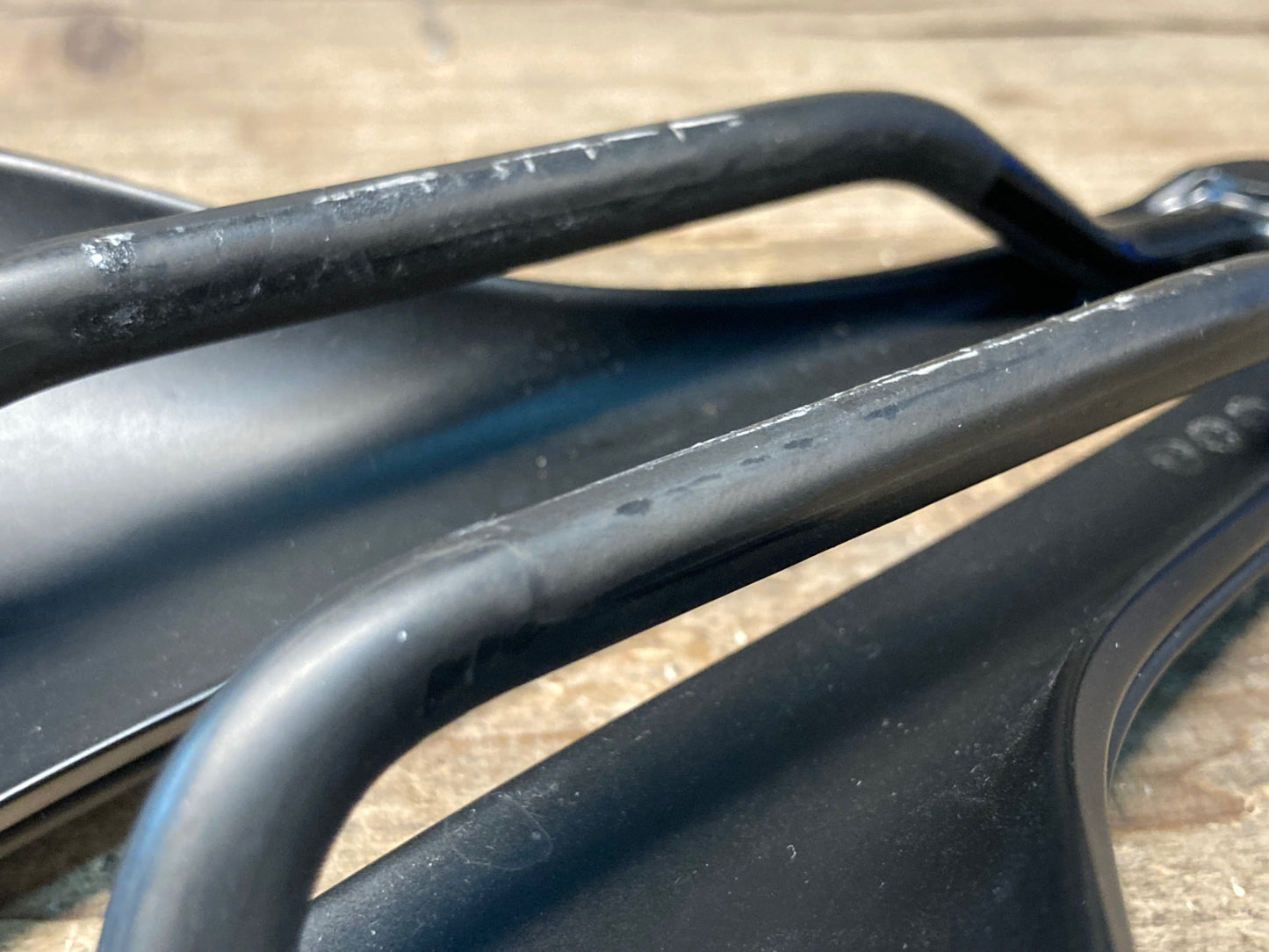 IQ596 ボントレガー BONTRAGER アイオロス AEOLUS PRO サドル 黒 145mm カーボン