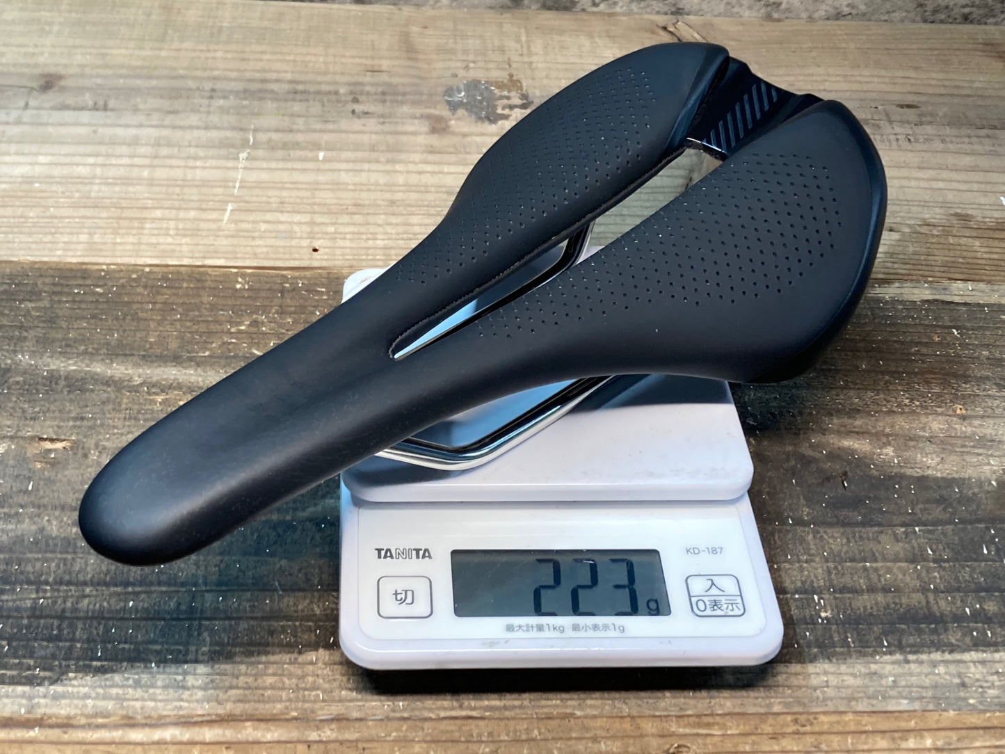 IN891 ボントレガー BONTRAGER MONTROSE ELITE サドル 黒 Hollow Tiレール