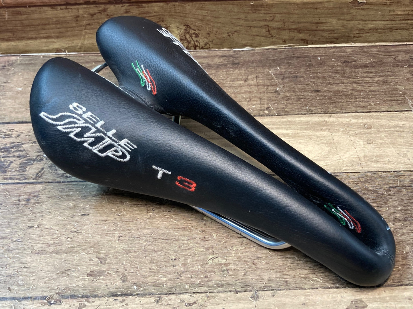 IL830 SELLE SMP T3 サドル 黒 inox tubeレール