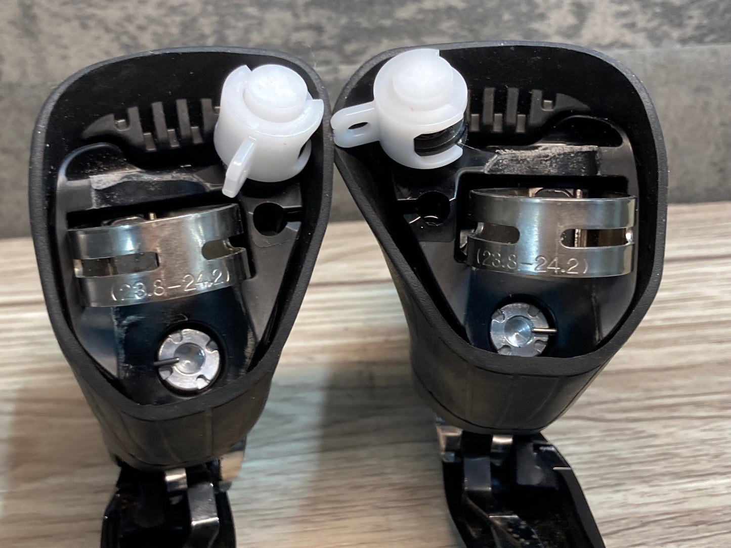 IX319 シマノ SHIMANO 105 ST-R7120 STIレバー 2x12S 油圧