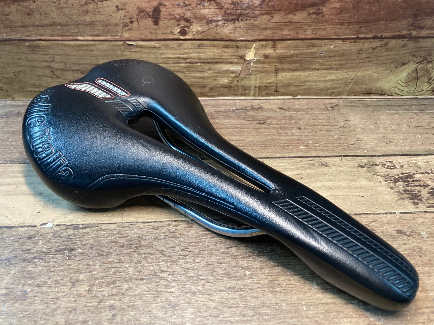 IN548 セライタリア selle italia Flite Flow サドル 黒 Ti316レール