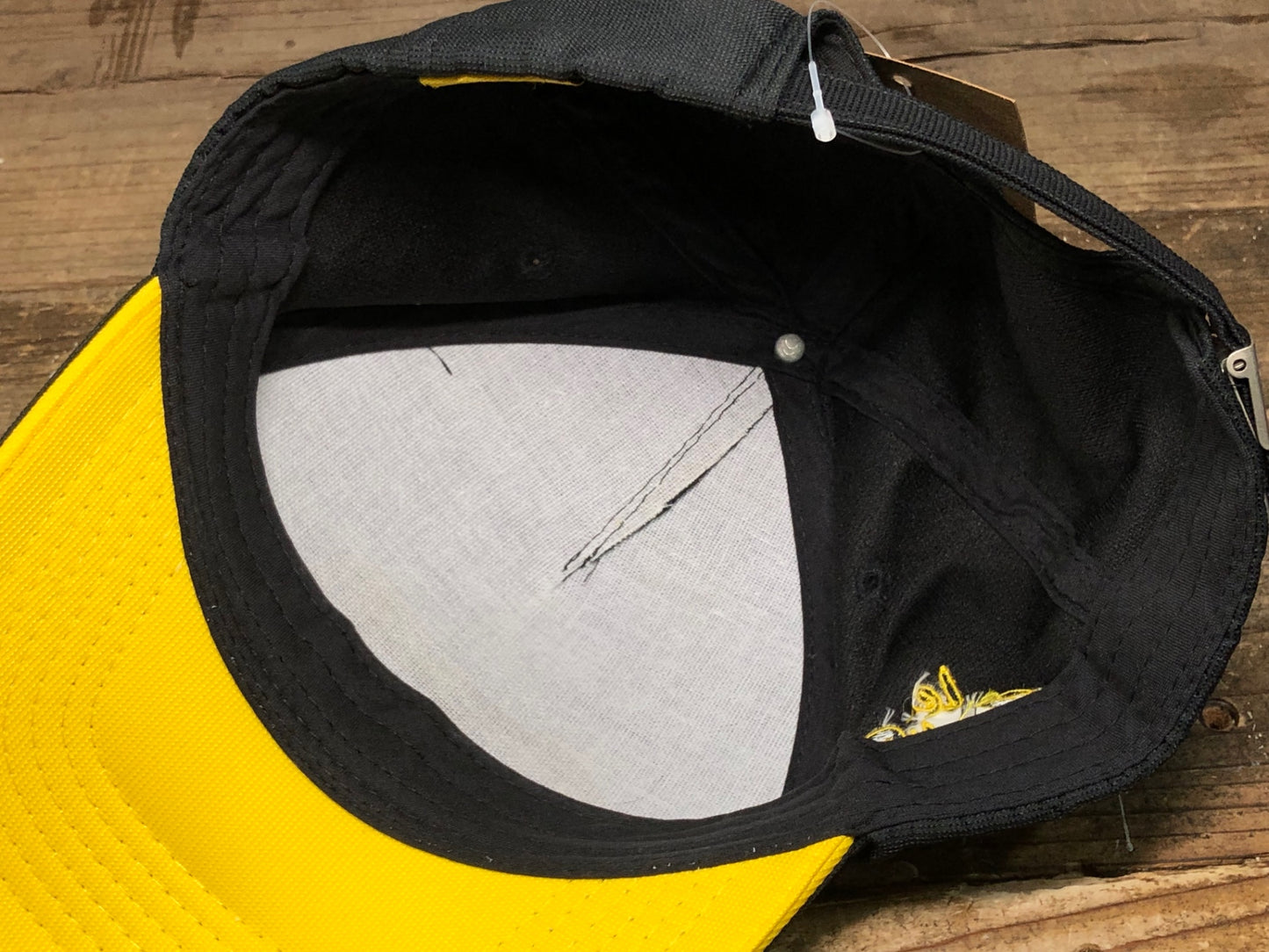 IV595 ツールドフランス Tour de france キャップ 黒 黄 フリーサイズ