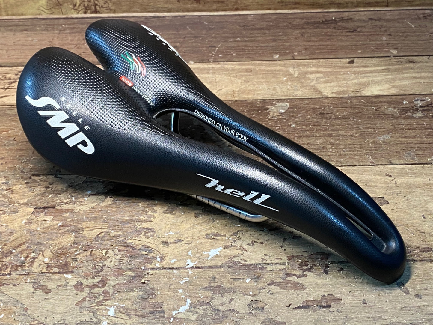 IH069 セラ SELLE SMP ヘル HELL サドル INOX TUBE 黒