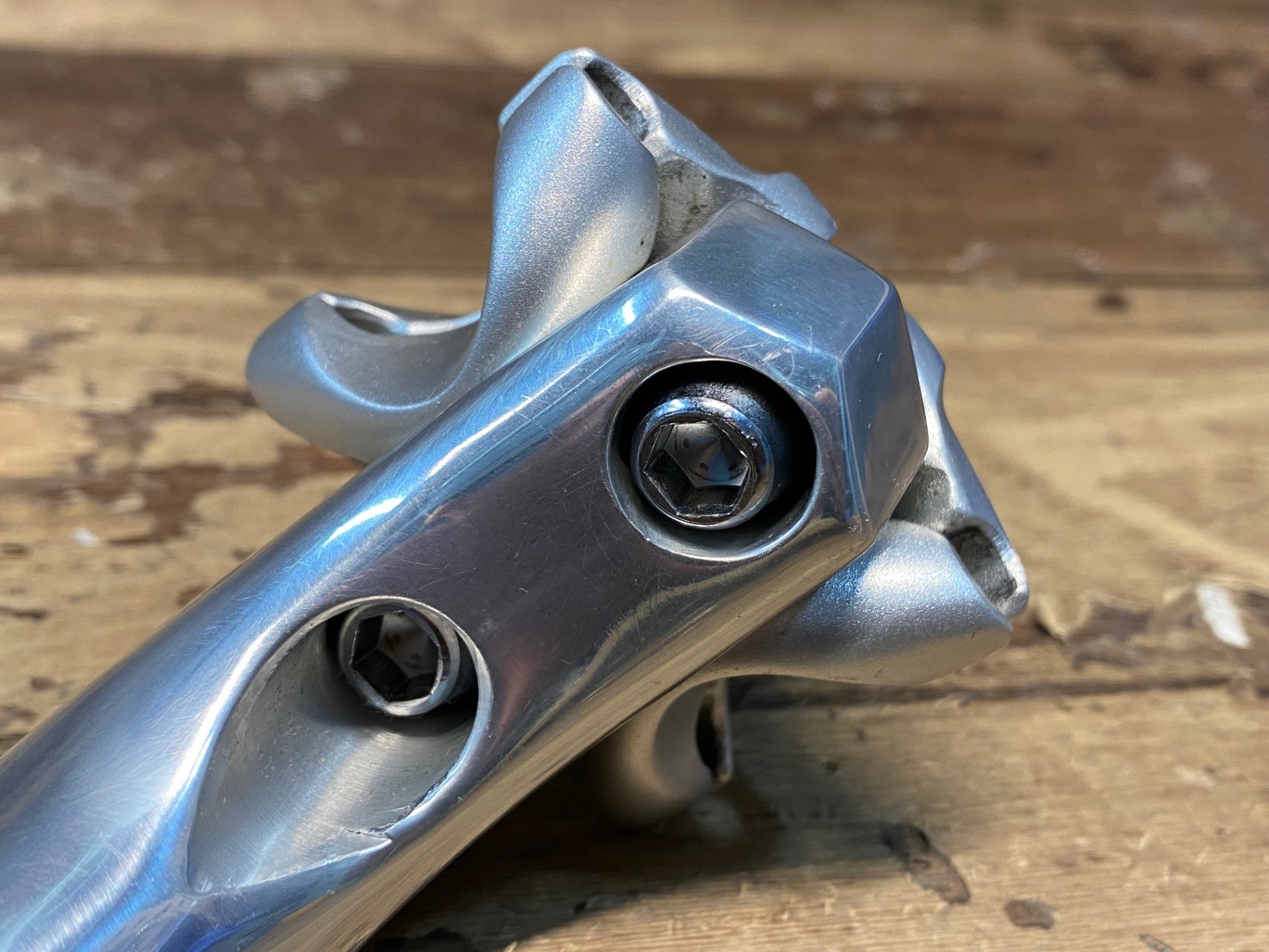 Froggy Seatpost – SimWorks USA