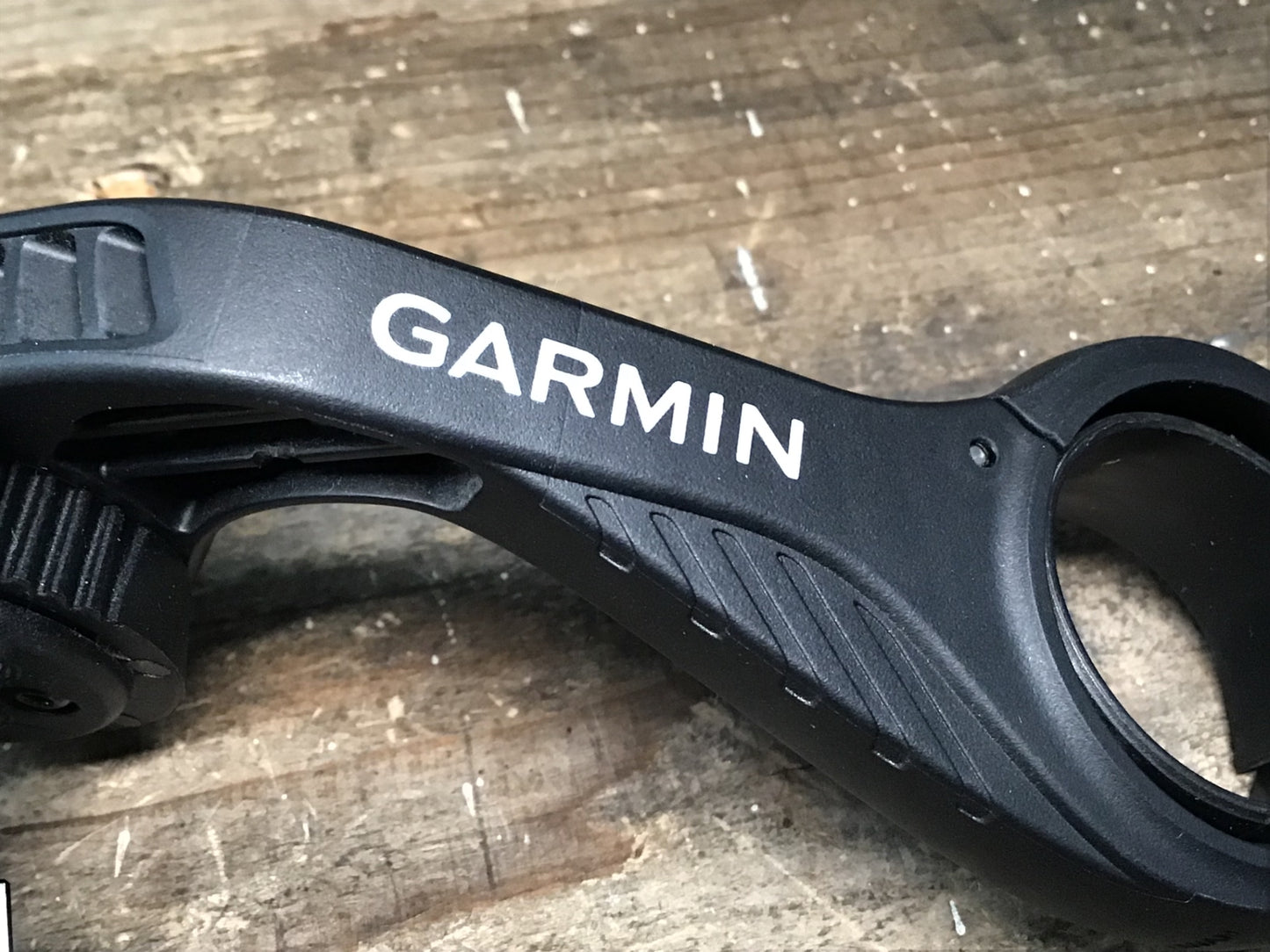 IS440 ガーミン GARMIN アウトフロントマウント サイコンマウント Φ31.8 ※キャットアイアダプター付属