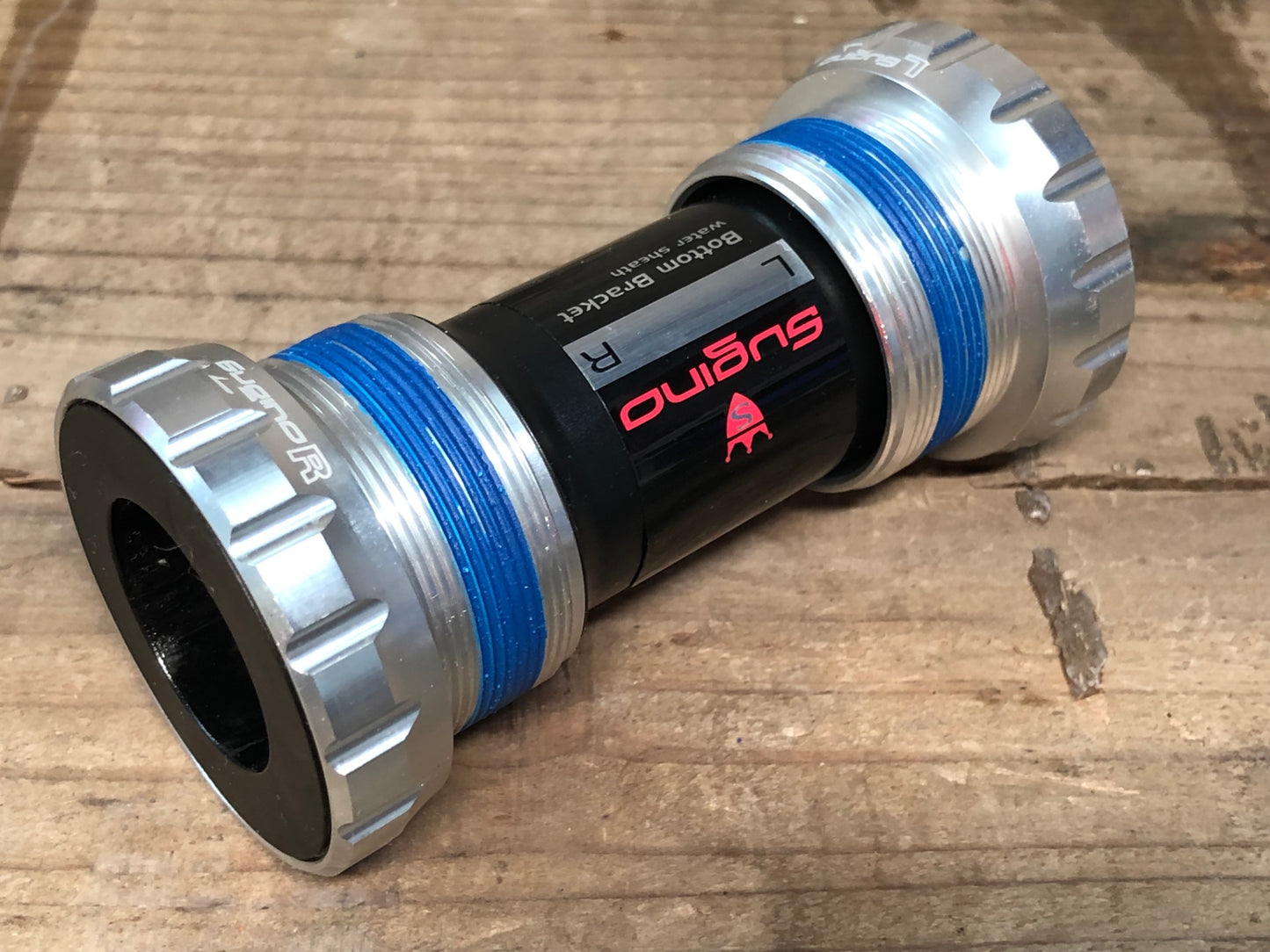 IN841 スギノ SUGINO BB ボトムブラケット MB-608 ボトムブラケット BB JIS/BSA 幅68mm 24mmシャフト対応 未使用