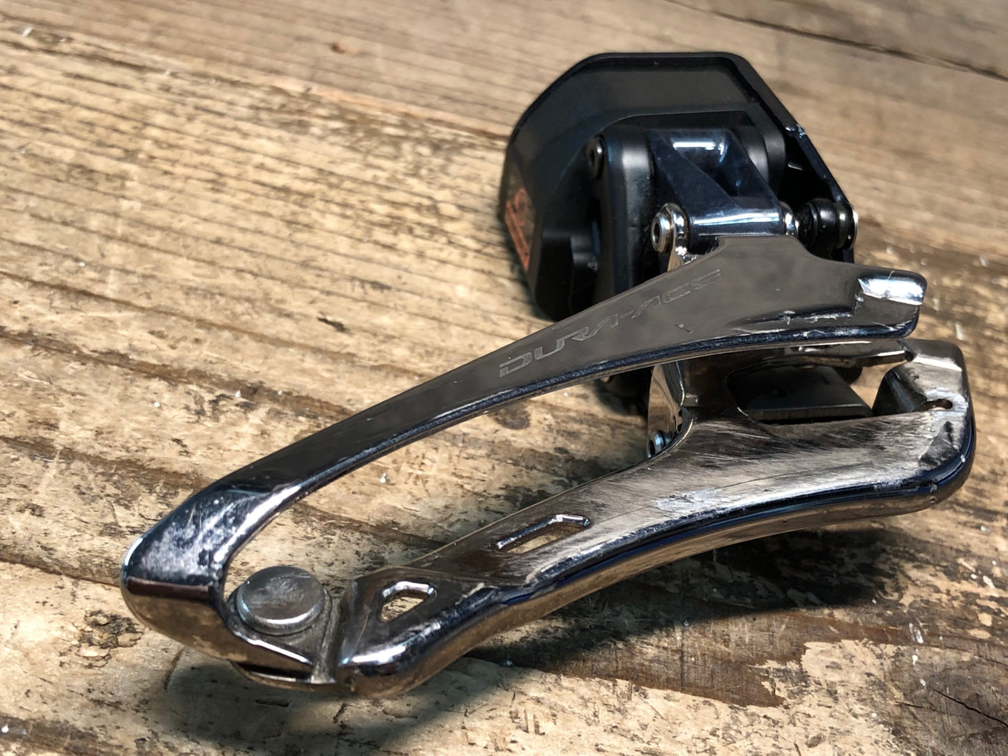 IN616 シマノ Shimano デュラエース DURA-ACE FD-R9150 Di2 電動 フロントディレイラー 2s 直付