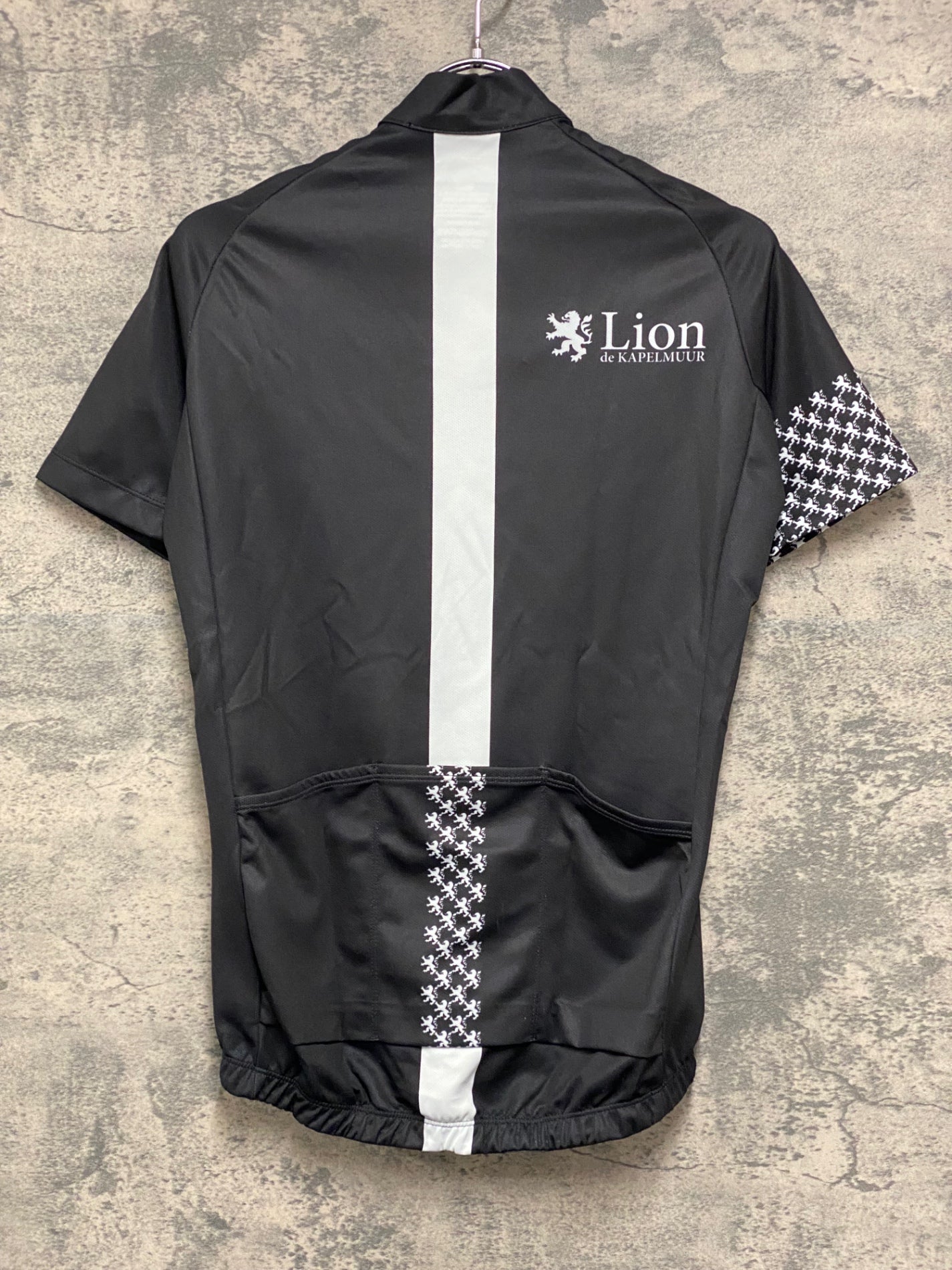 JB077 リオンドカペルミュール Lion de KAPELMUUR 半袖 サイクルジャージ 黒 S