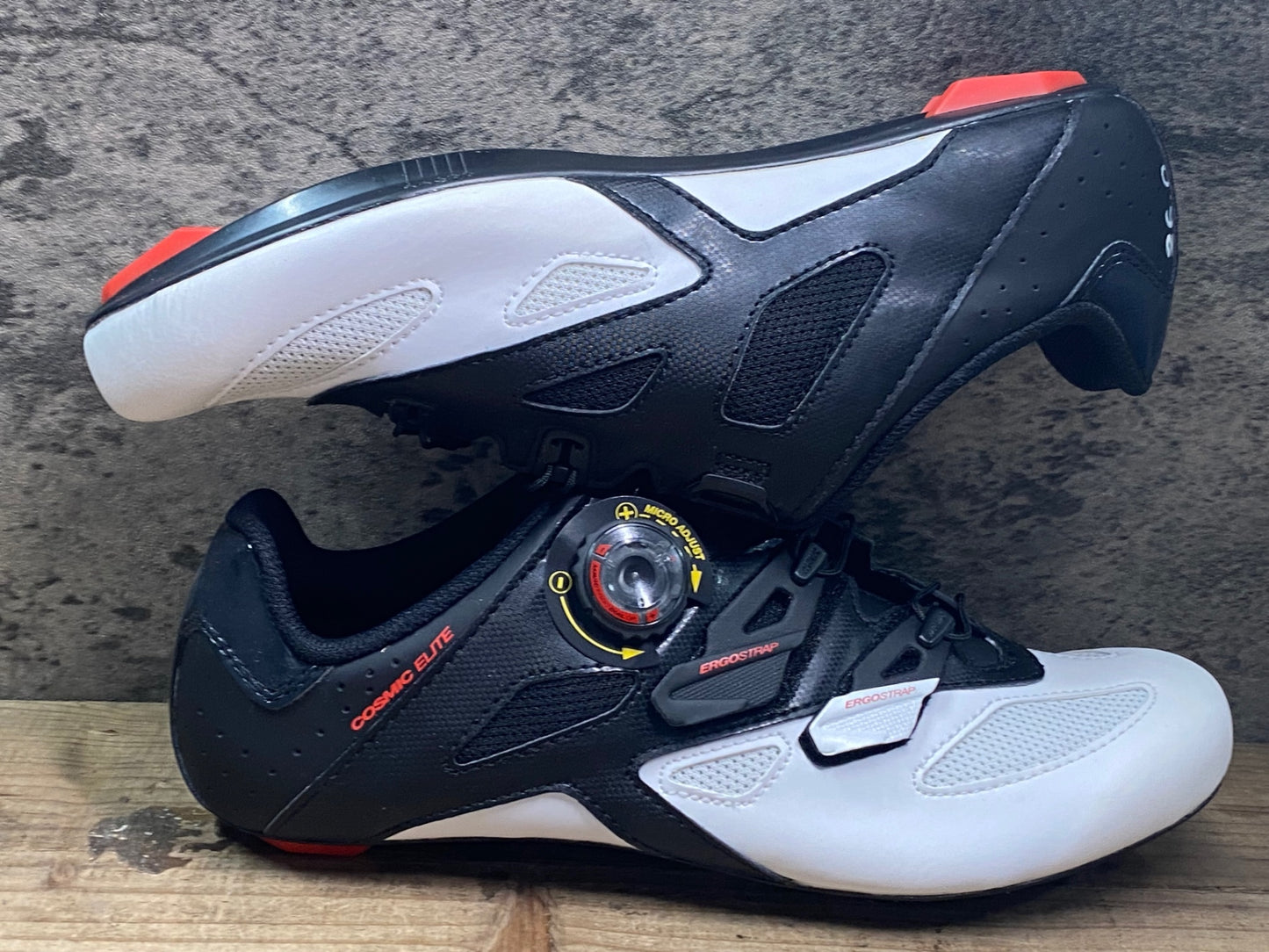 JC686 未使用品 マヴィック MAVIC COSMIC ELITE ビンディングシューズ 黒白 EU41 1/3 SPDアタッチメント ペン字あり