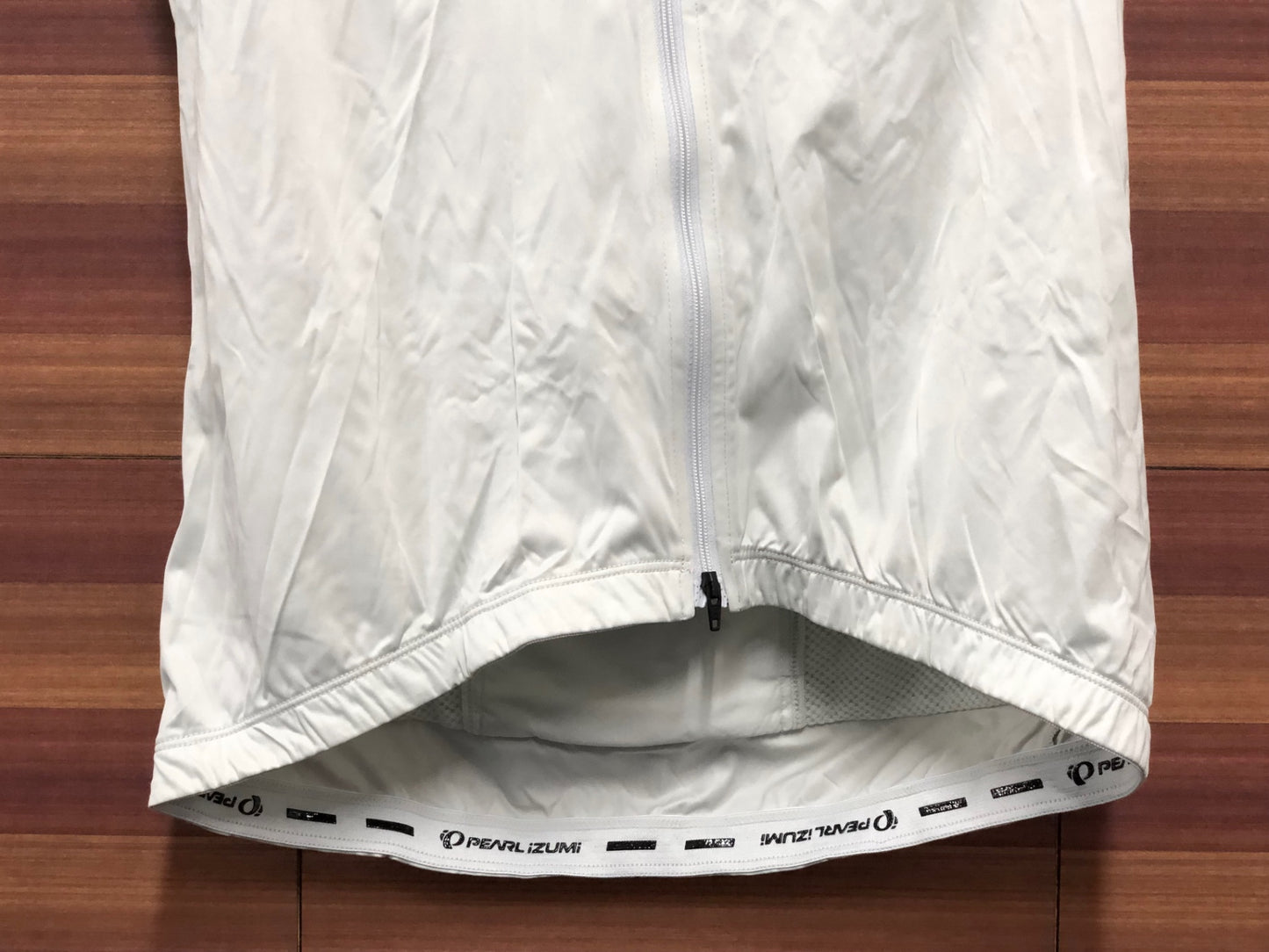 IQ693 パールイズミ PEARL iZUMi ジレ サイクルベスト 白 L