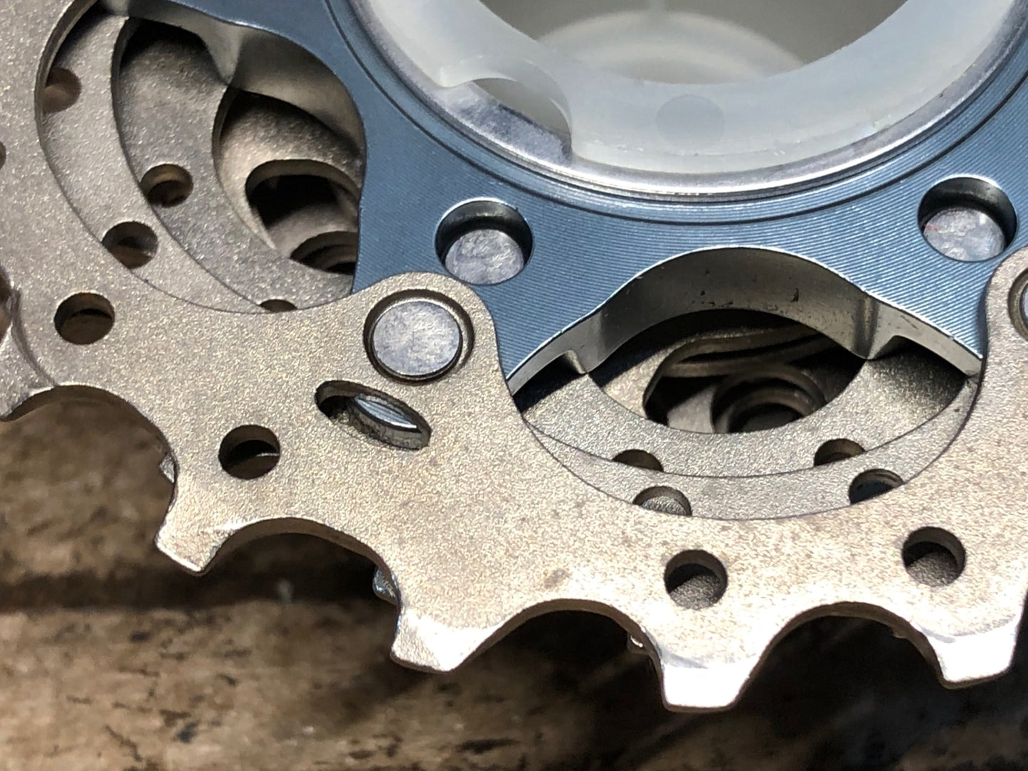 FZ513 シマノ SHIMANO アルテグラ ULTEGRA CS-6700 スプロケット 10S 12-23T