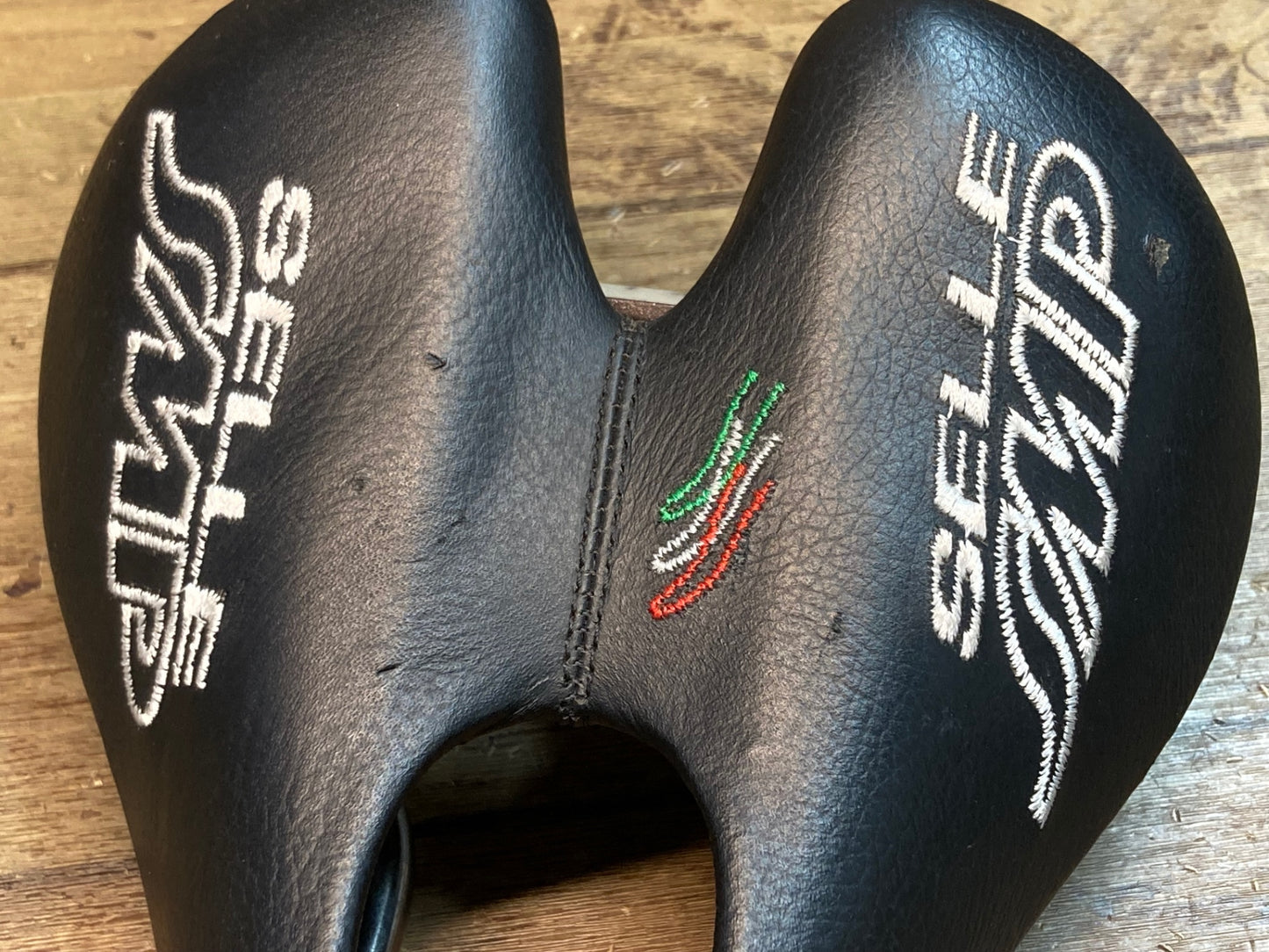 IX774 セラ Selle SMP forma サドル 黒 inox Tubeレール