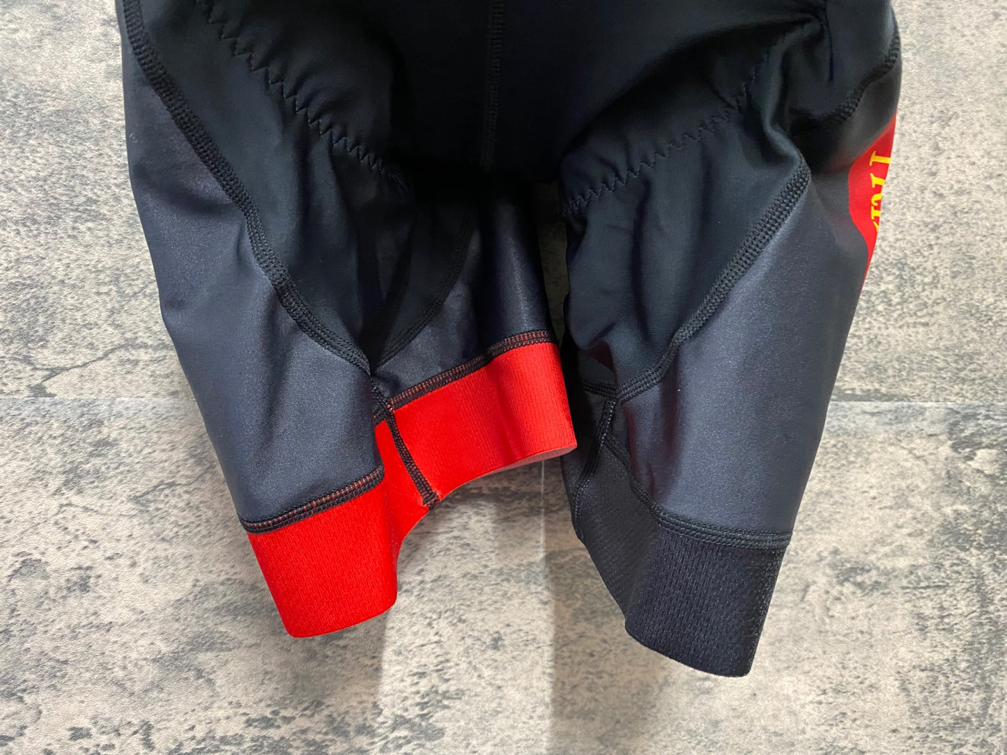 JA845 ウェイブワン WAVE ONE ビブショーツ 赤 M TEAM TOLVGH