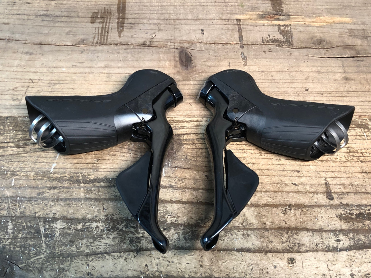 IW613 シマノ SHIMANO デュラエース DURA-ACE ST-R9100 STIレバー 2x11s 未使用品