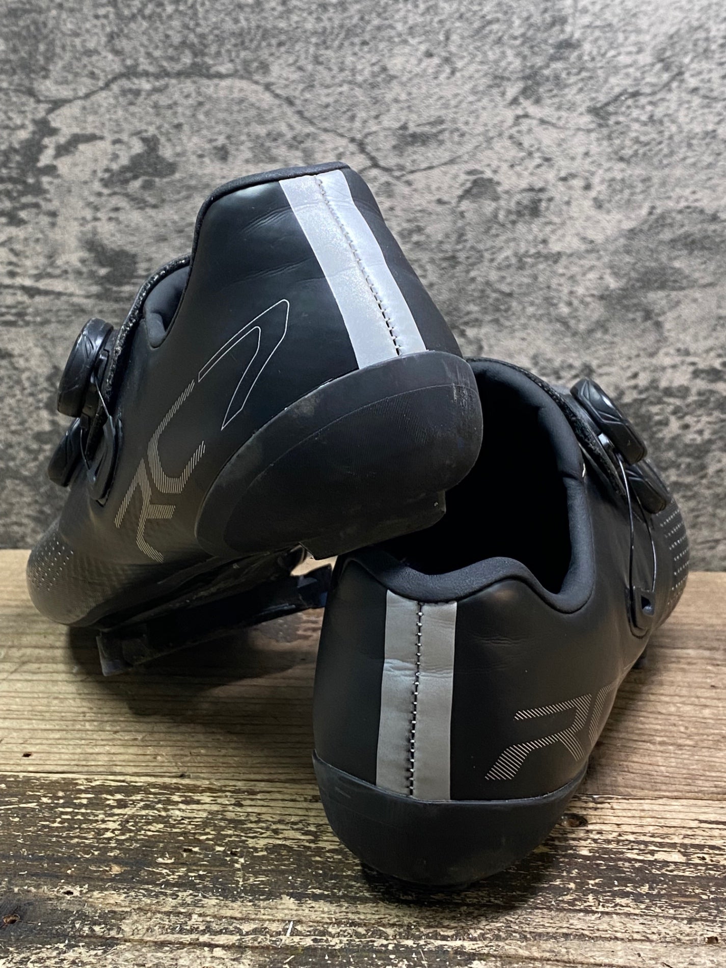 IZ875 シマノ SHIMANO RC7 SH-RC702M ビンディングシューズ EU41 3穴 黒