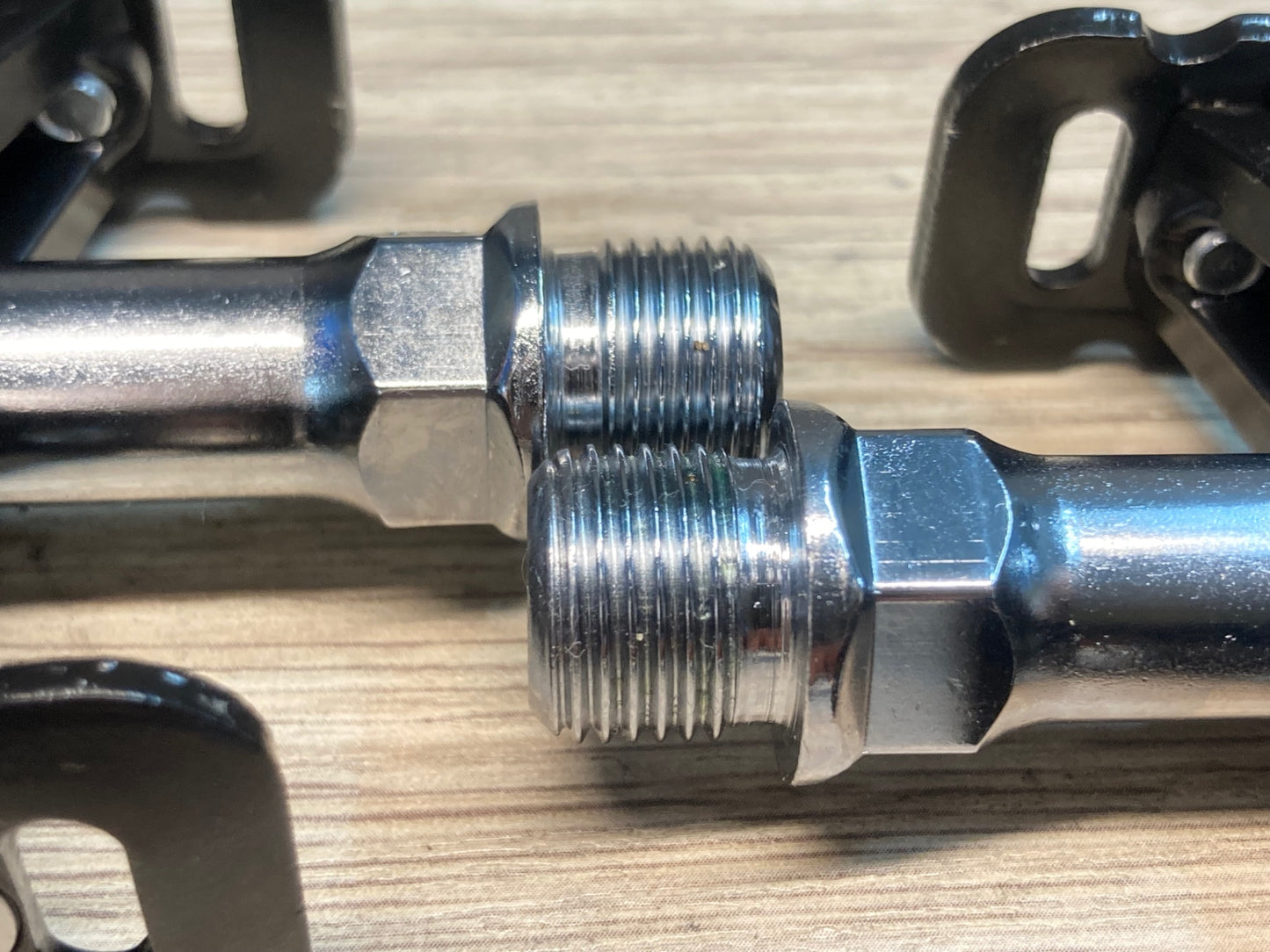 IX275 三ヶ島 MKS PROMENADE フラットペダル 黒