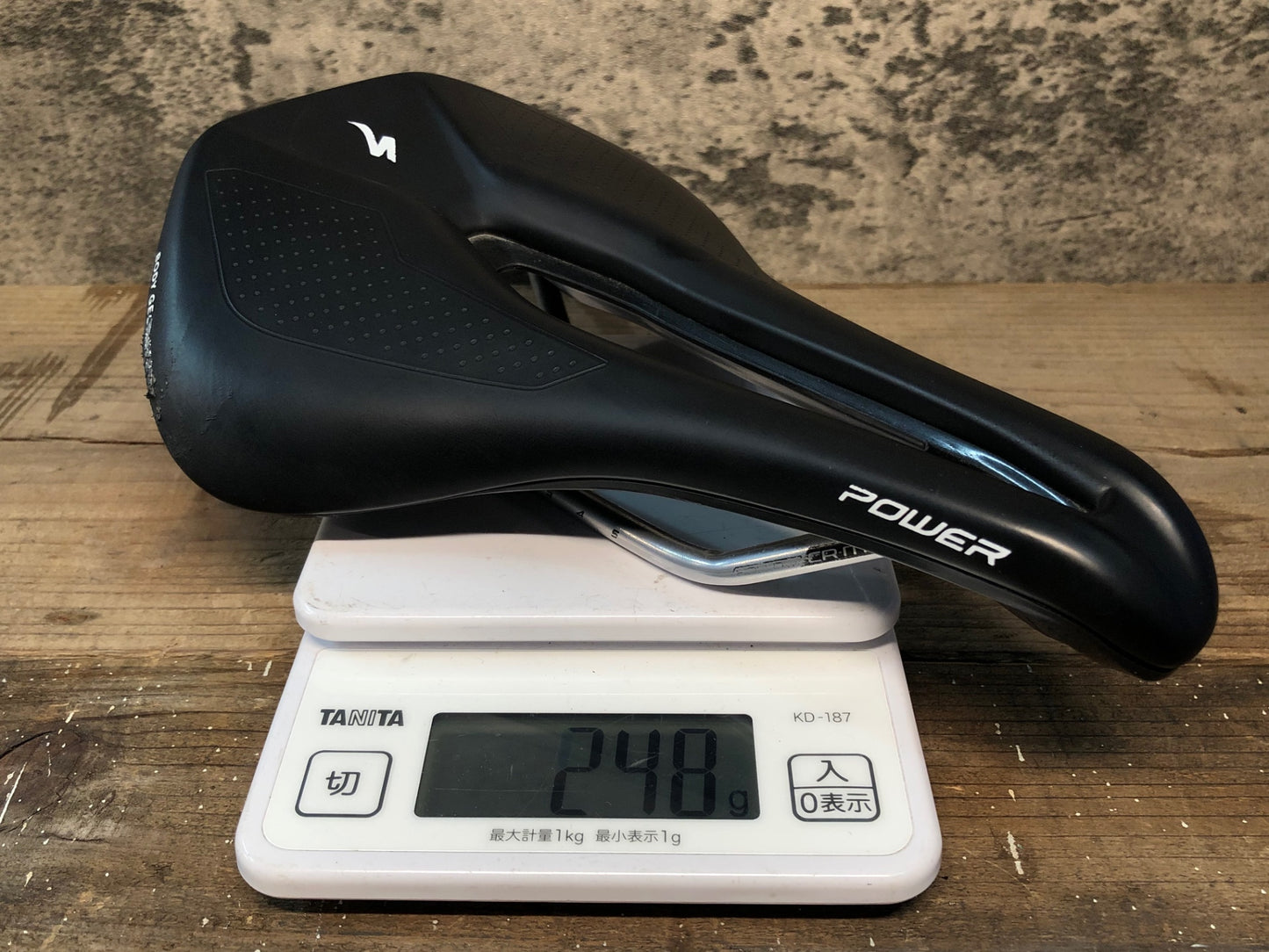 IN637 スペシャライズド SPECIALIZED POWER EXPERT サドル 黒 HOLLOW Ti レール 155mm ※座面裏にヒビあり