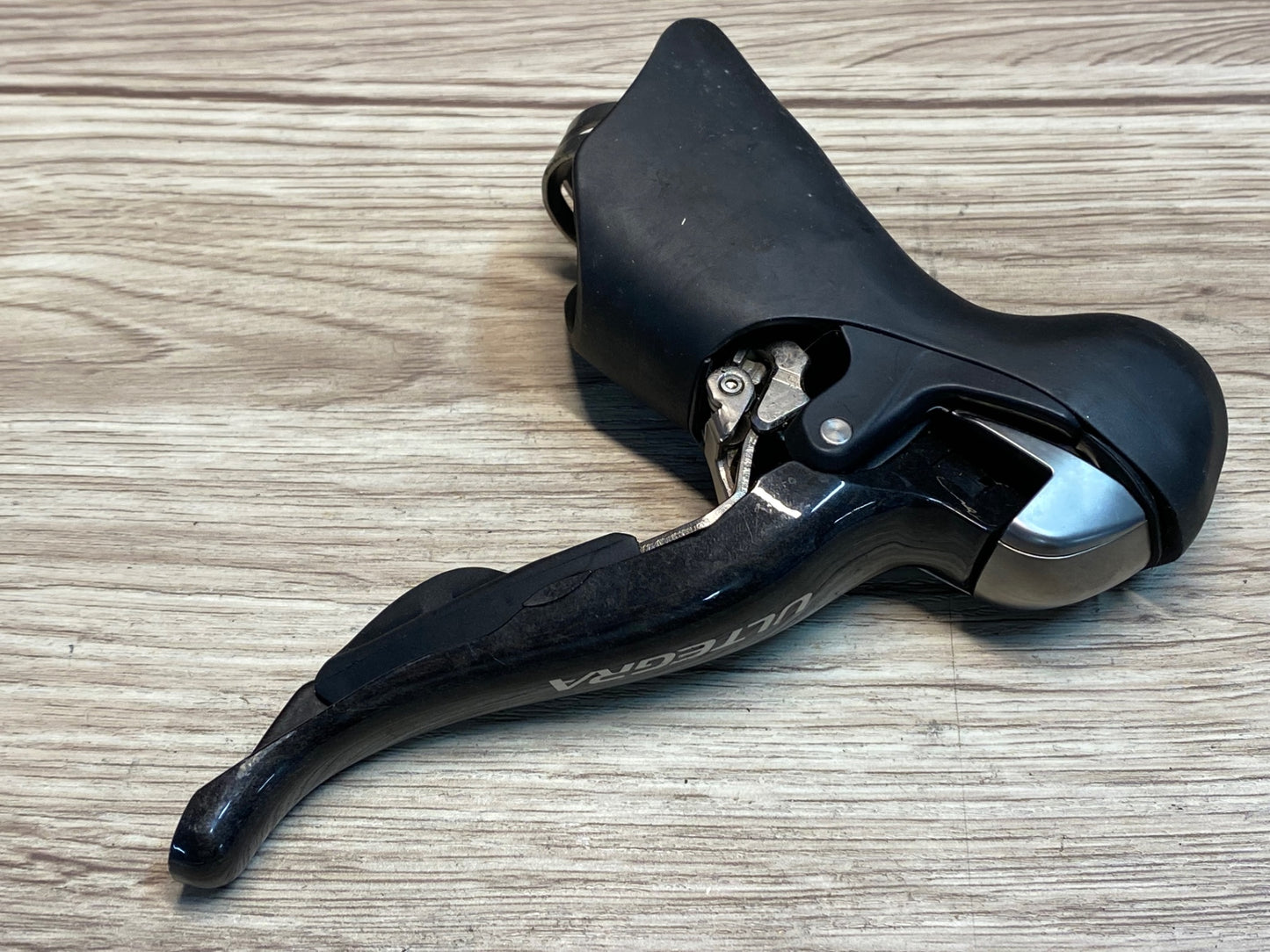 IQ381 シマノ SHIMANO アルテグラ ULTEGRA ST-6700 STIレバー 左のみ ※レバー側面クラックのためジャンク