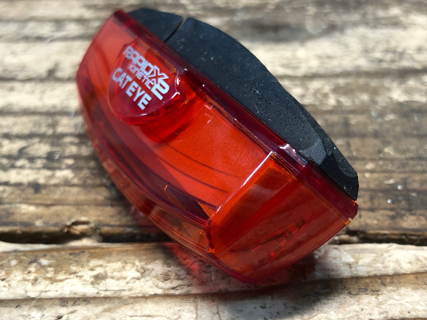 IY599 キャットアイ CATEYE RAPID X2 KINETIC リアライト ※点灯確認済み