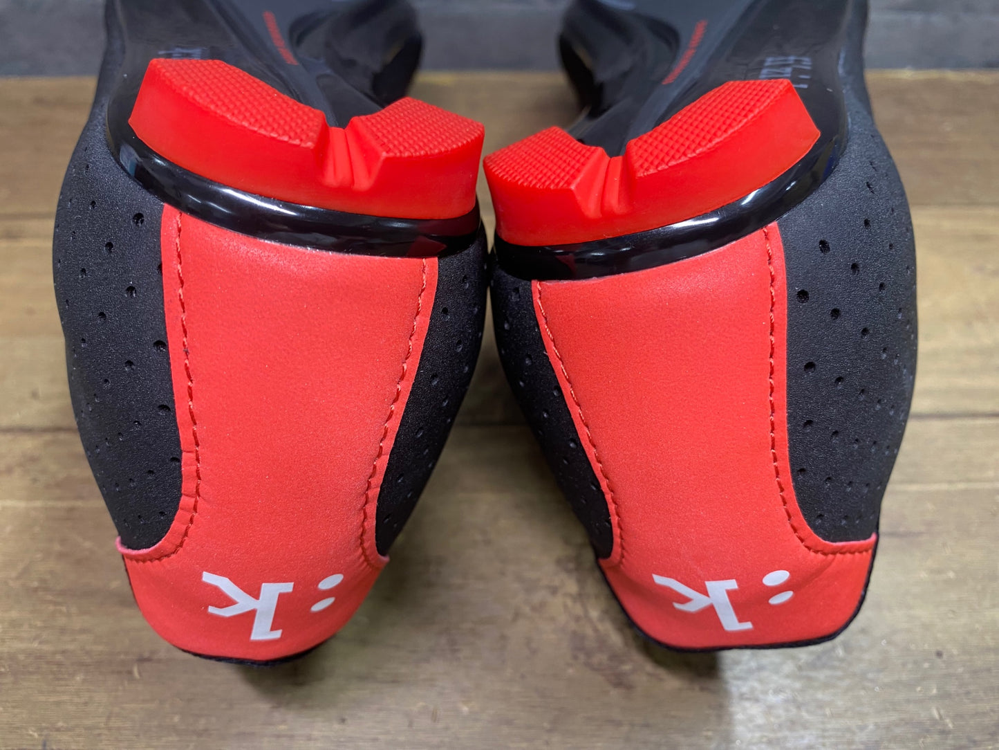 IY647 フィジーク fizik R5B UOMO ビンディングシューズ SPD-SL 赤黒 EU41 ※新品未使用