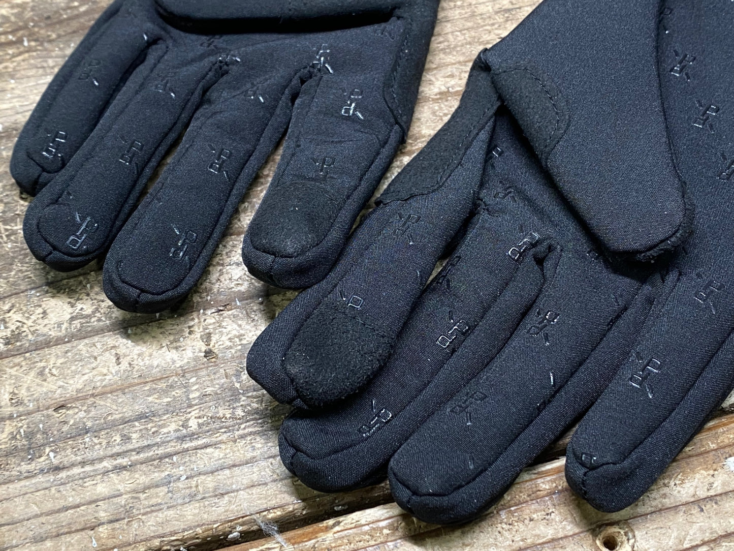 IS946 プロトンドパリ PELOTON DE PARIS 長指 グローブ M 黒