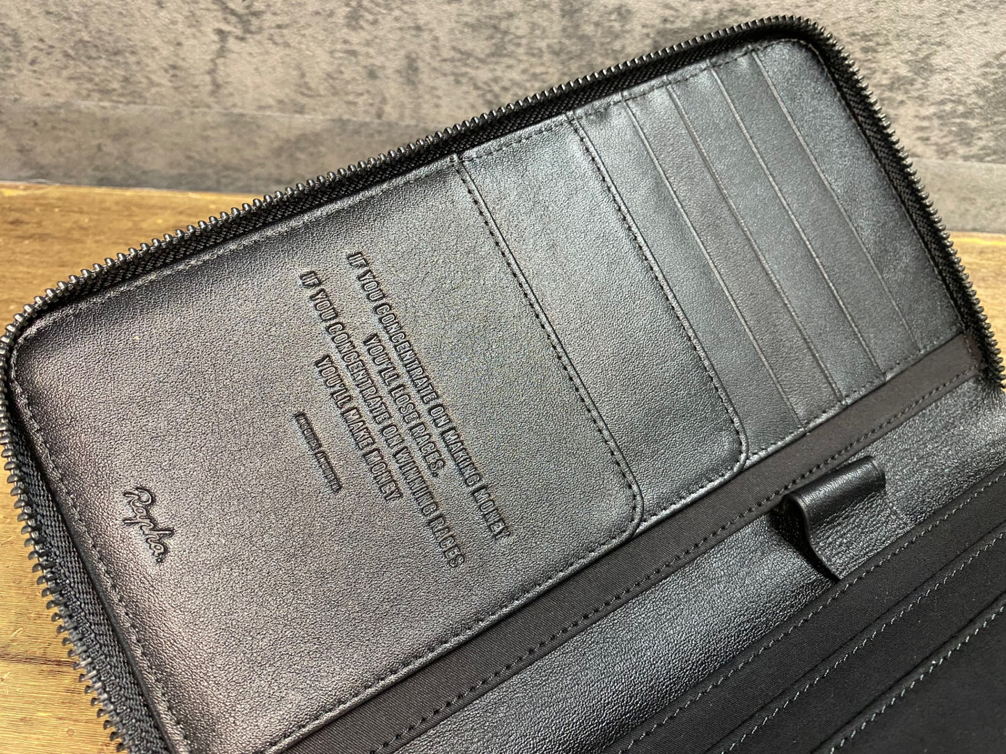 JB139 ラファ Rapha TRANSFER WALLET ウォレットケース 黒