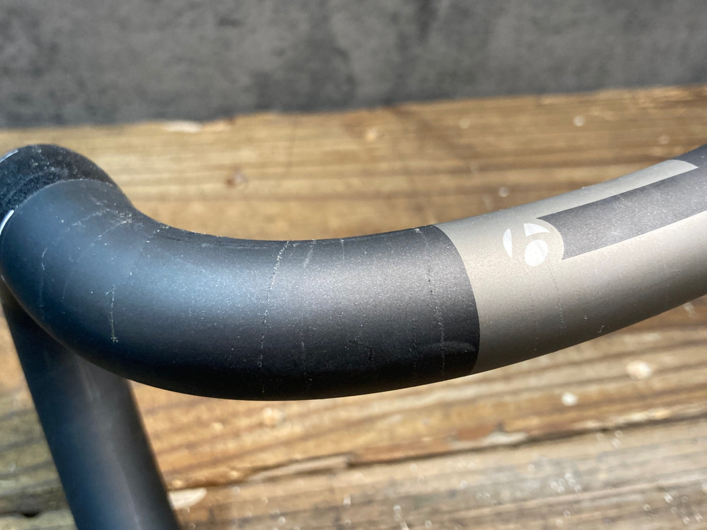 IN149 ボントレガー Bontrager XXX VR-C ドロップハンドル カーボン φ31.8mm 400ｍｍ