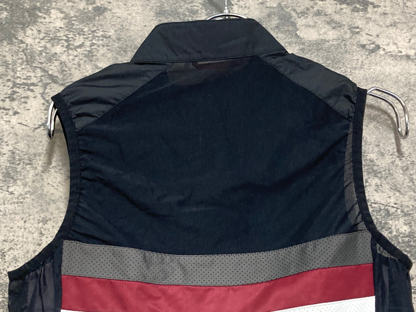 IY109 ラファ Rapha BORDEAUX PARIS ジレ サイクルベスト XS ブラック