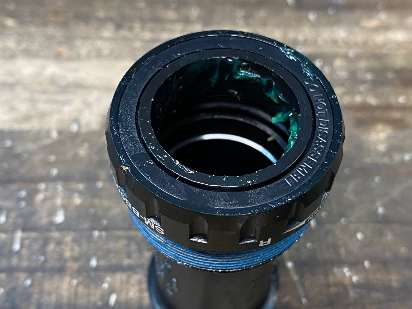 IR350 シマノ SHIMANO デュラエース DURA-ACE SM-BB9000 ボトムブラケット