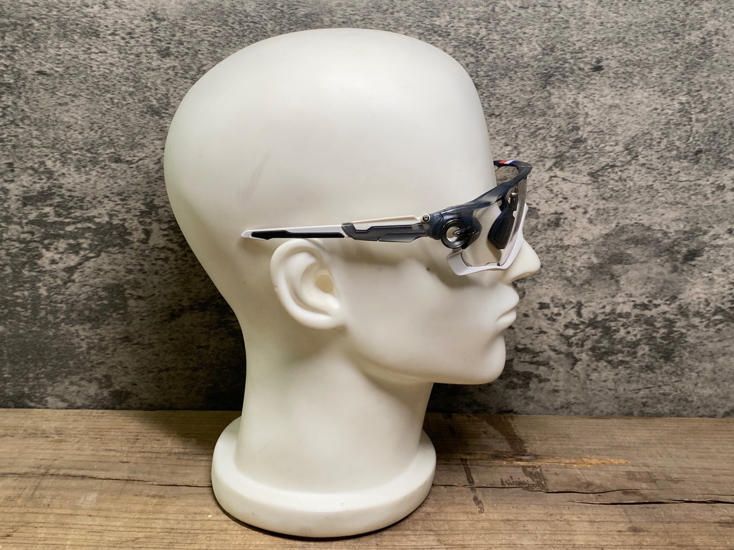 IX172 オークリー OAKLEY JAWBREAKER サングラス アイウェア グレー 白 PHOTOCHROMICレンズ Tour de France