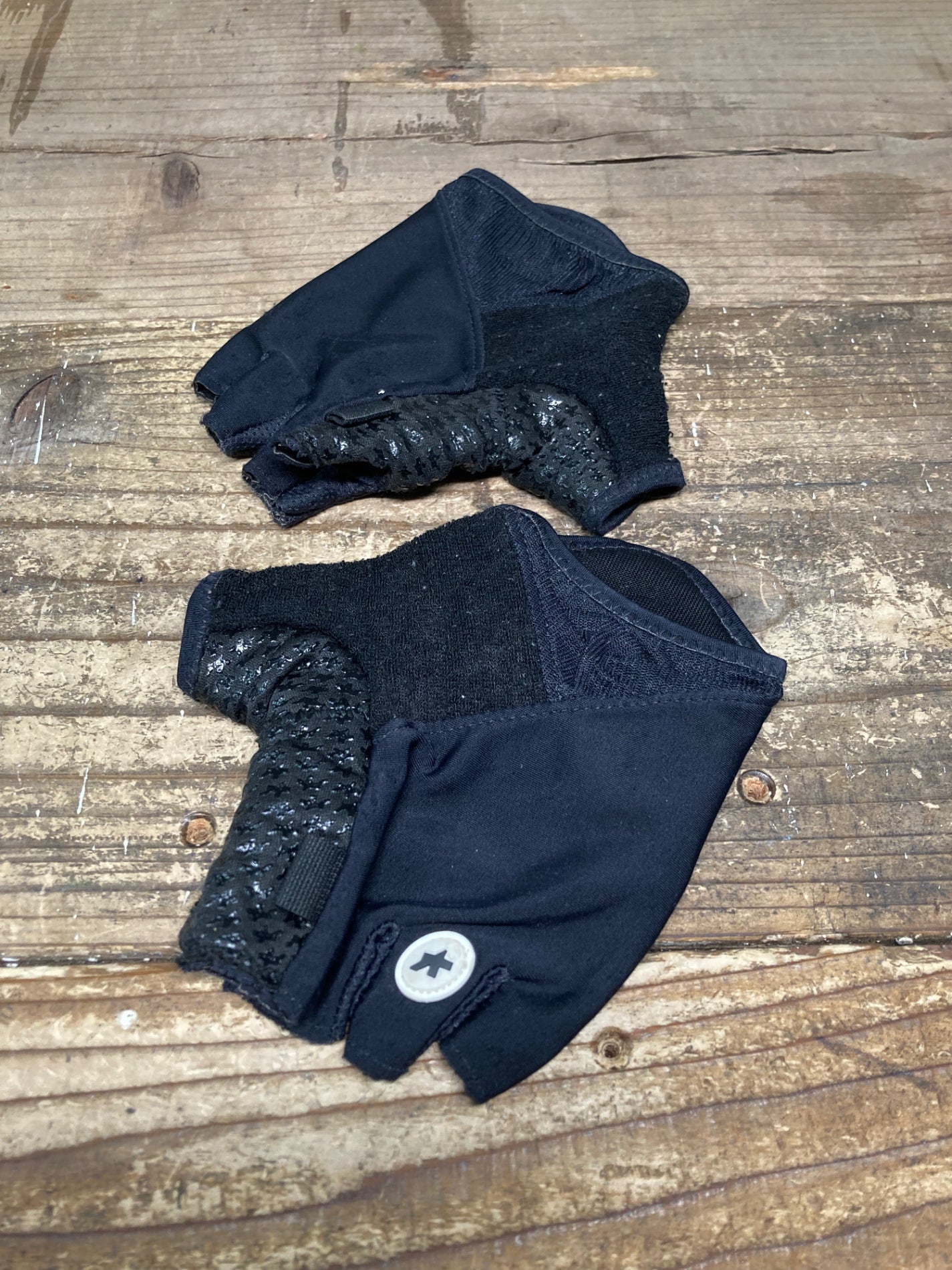 グローブ – BICI AMORE EQ STORE
