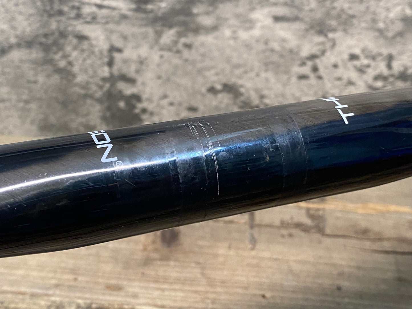 JB734 トムソン THOMSON CARBON DROP BAR AERO カーボン ドロップハンドル 400mm φ31.8