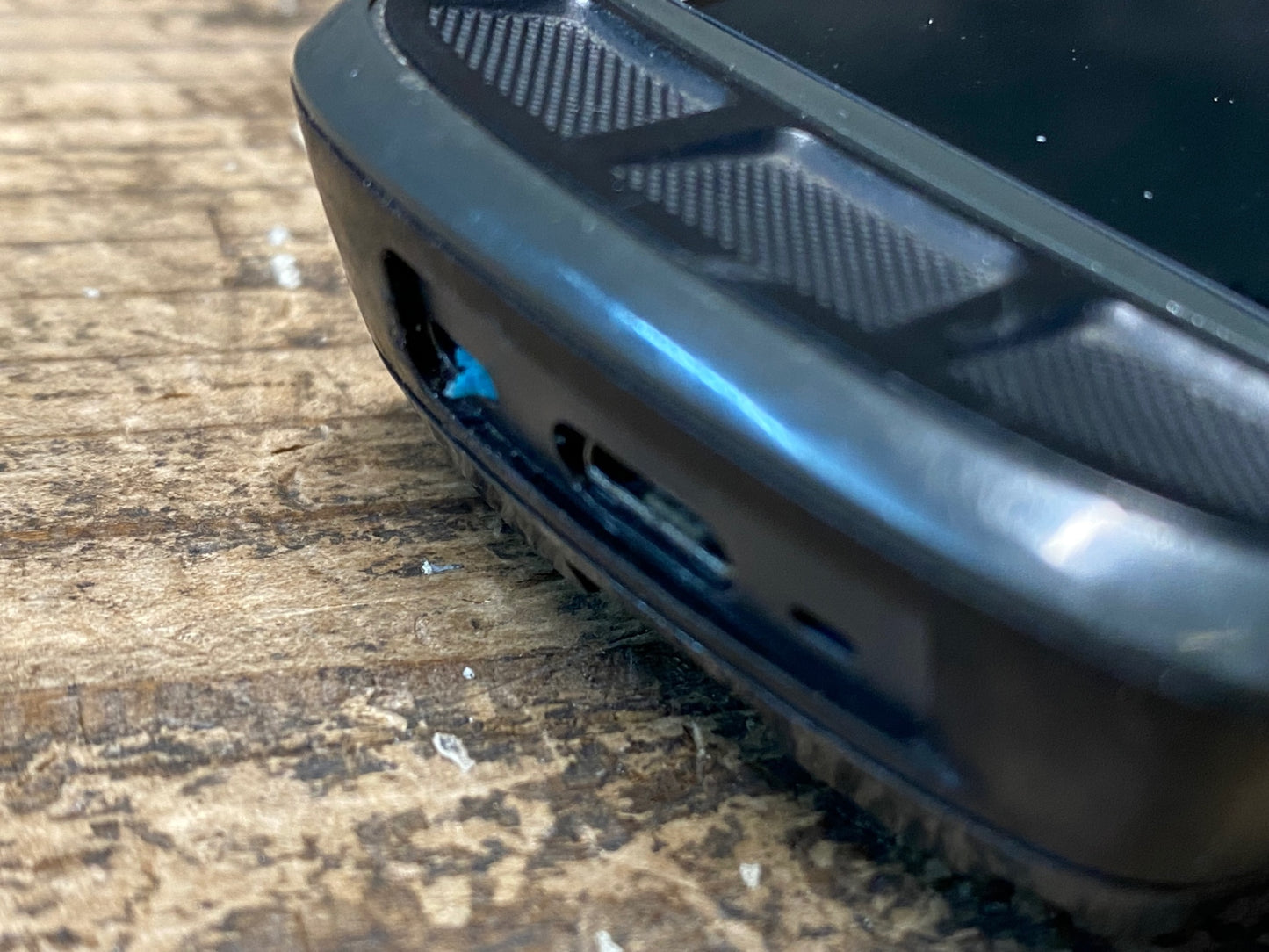 IX829 ワフー WAHOO エレメントボルト ELEMNT BOLT WFCC3 サイクルコンピューター ※充電カバー千切れ ボタン陥没 液晶一部破損