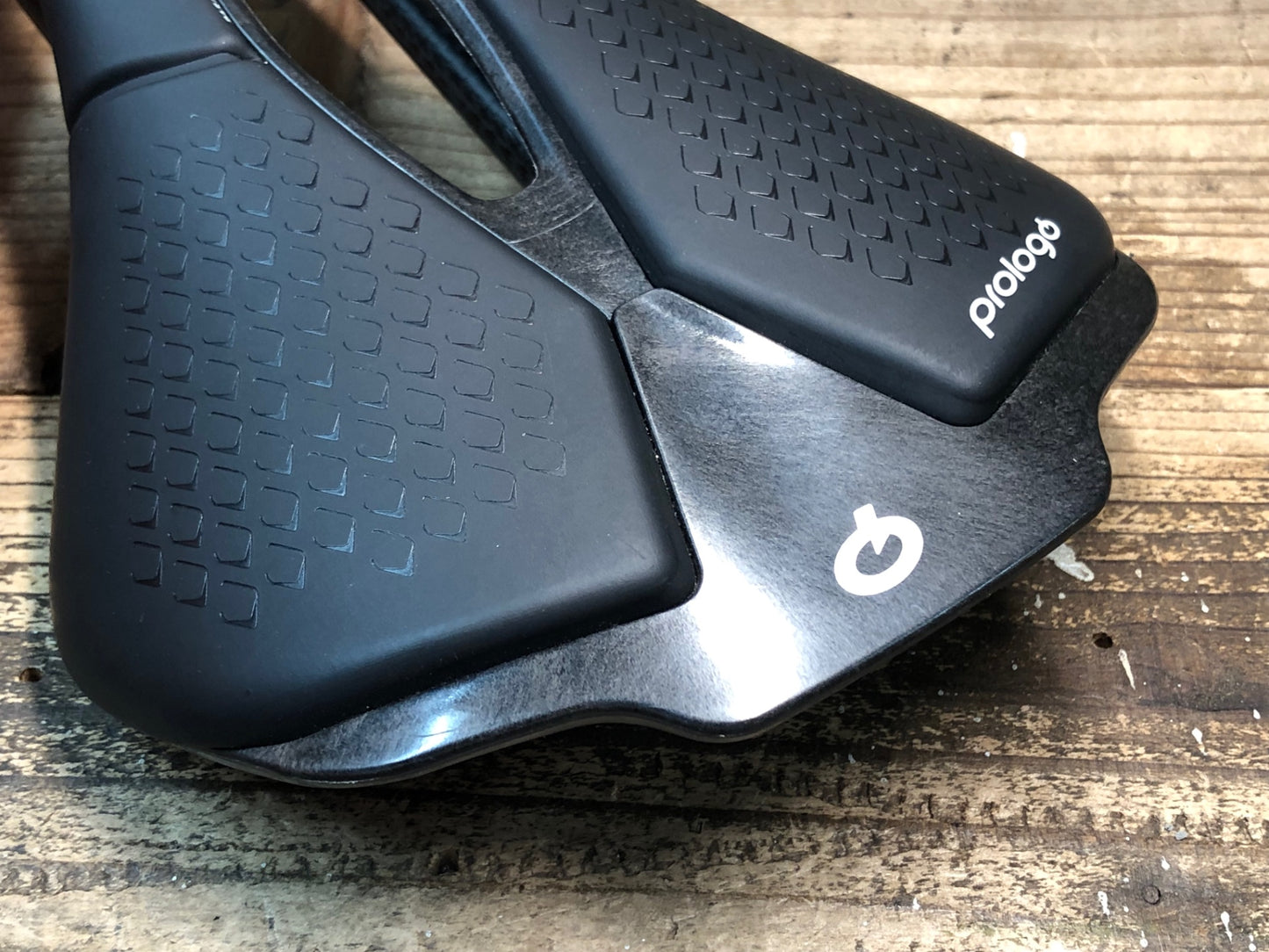 IZ103 プロロゴ Prologo スクラッチ SCRATCH M5 PAS NACK サドル カーボンレール 140mm