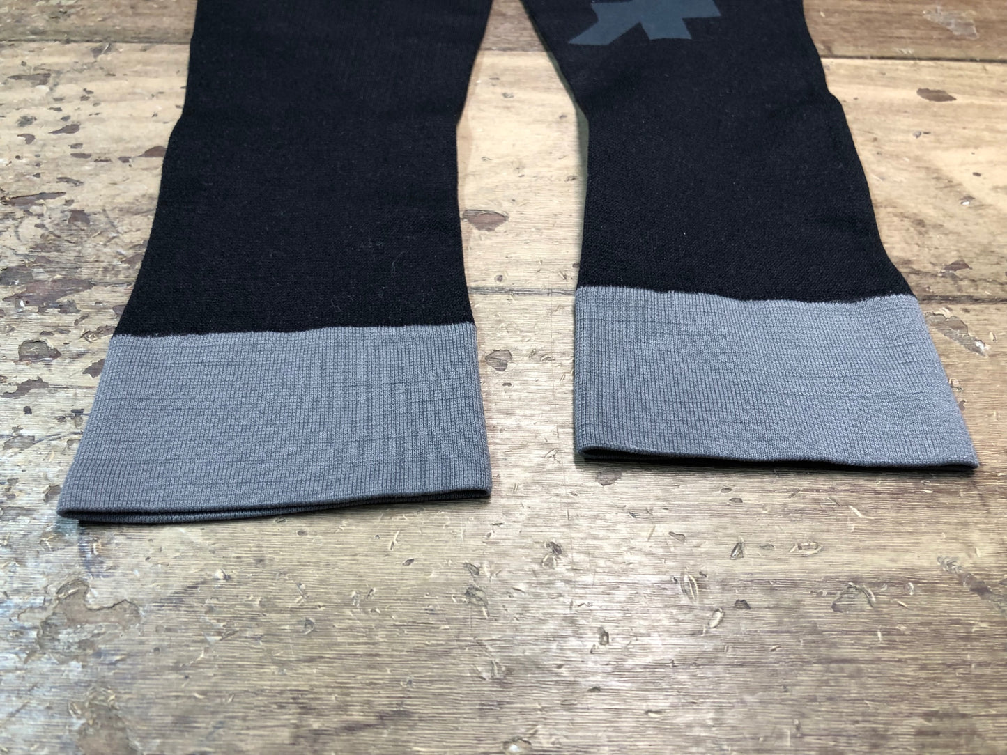 IM062 アソス assos ARM PROTECTOR アームカバー 黒 O