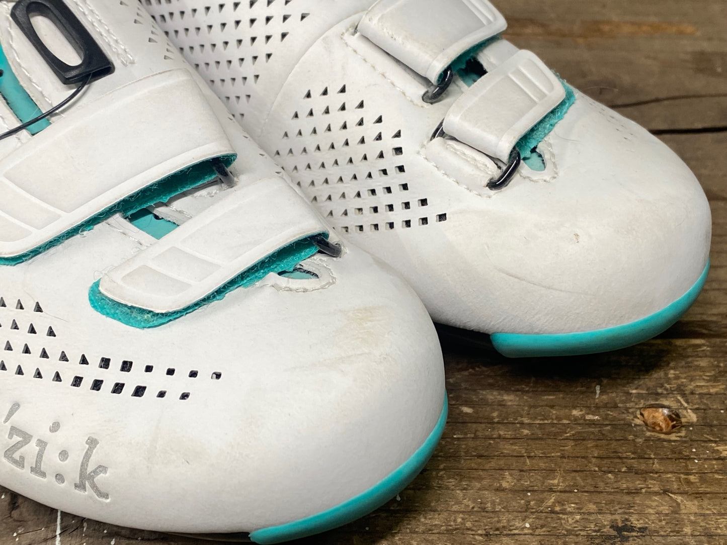 IR846 フィジーク FIZIK R4 ROAD SHOES WOMEN ビンディングシューズ SPD-SL 白 EU36
