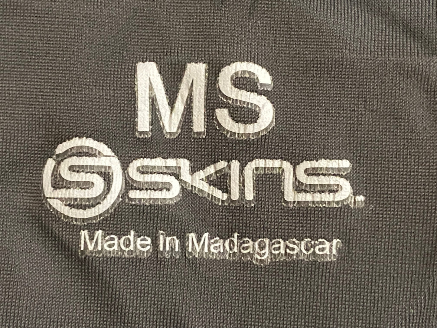 IP435 スキンズ SKINS インナータイツ 黒 グレー M/S