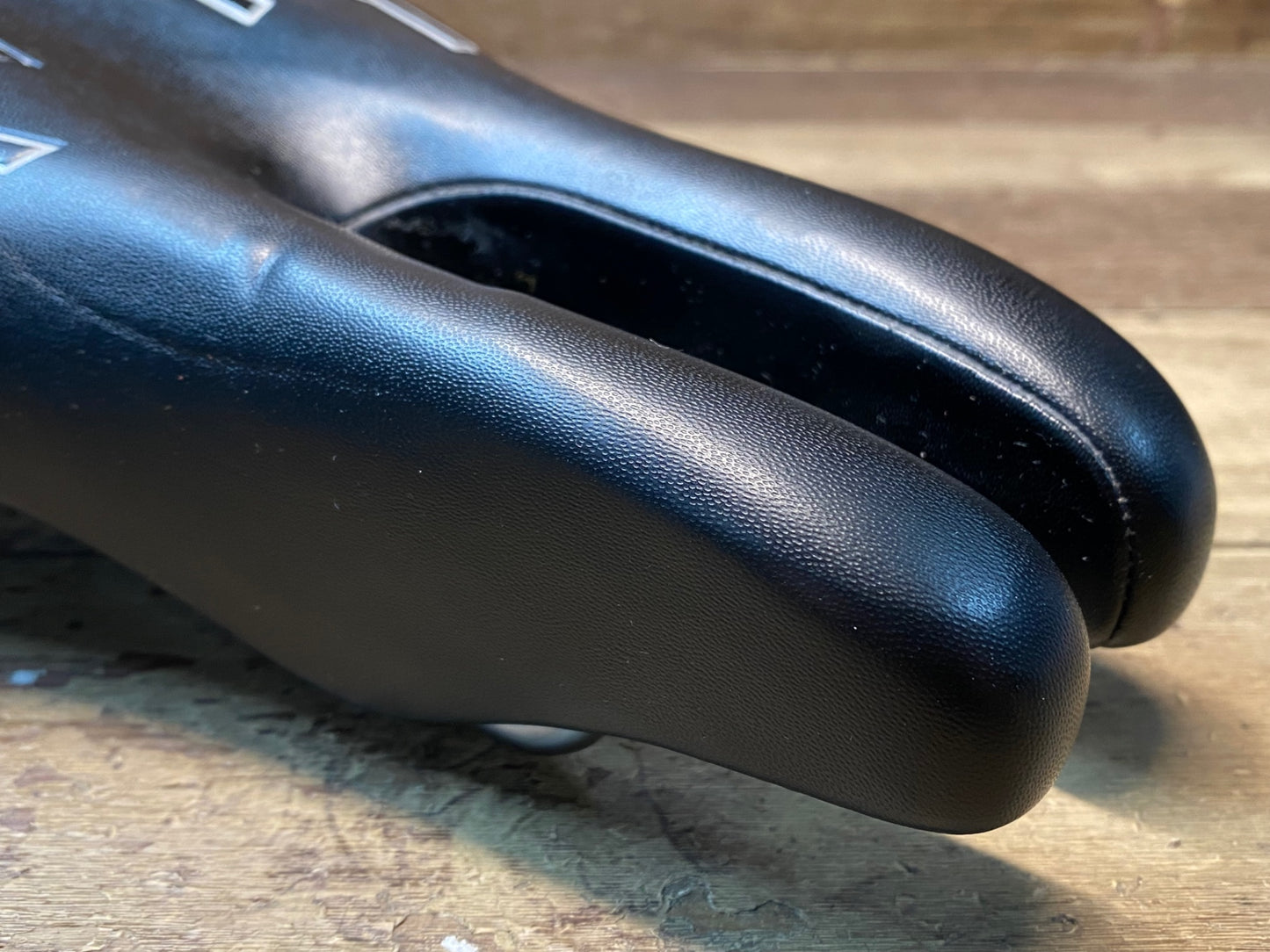 IM889 ISM PR2.0 サドル