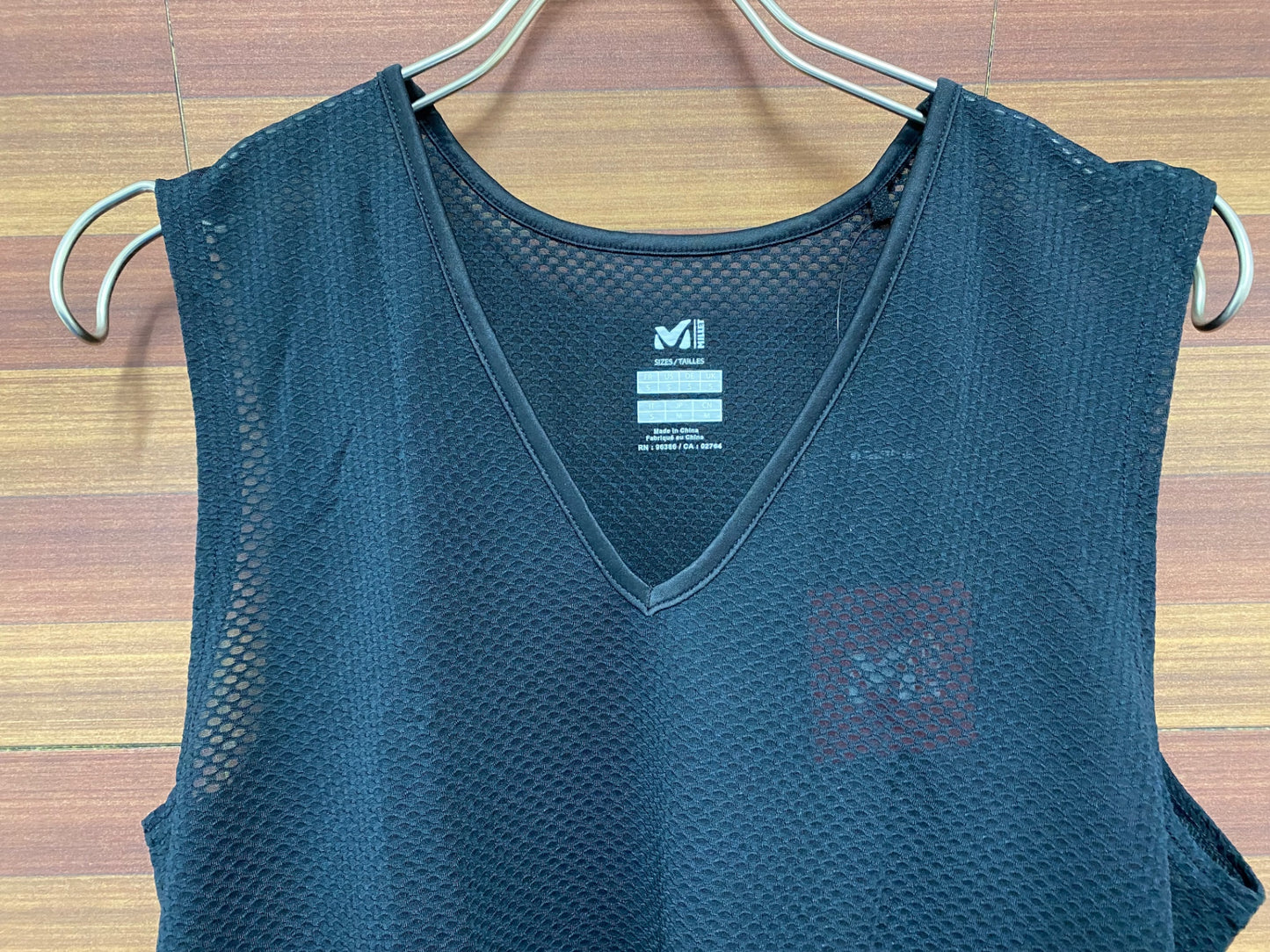 IQ211 ミレー MILLET ノースリーブ ベースレイヤー 黒 M