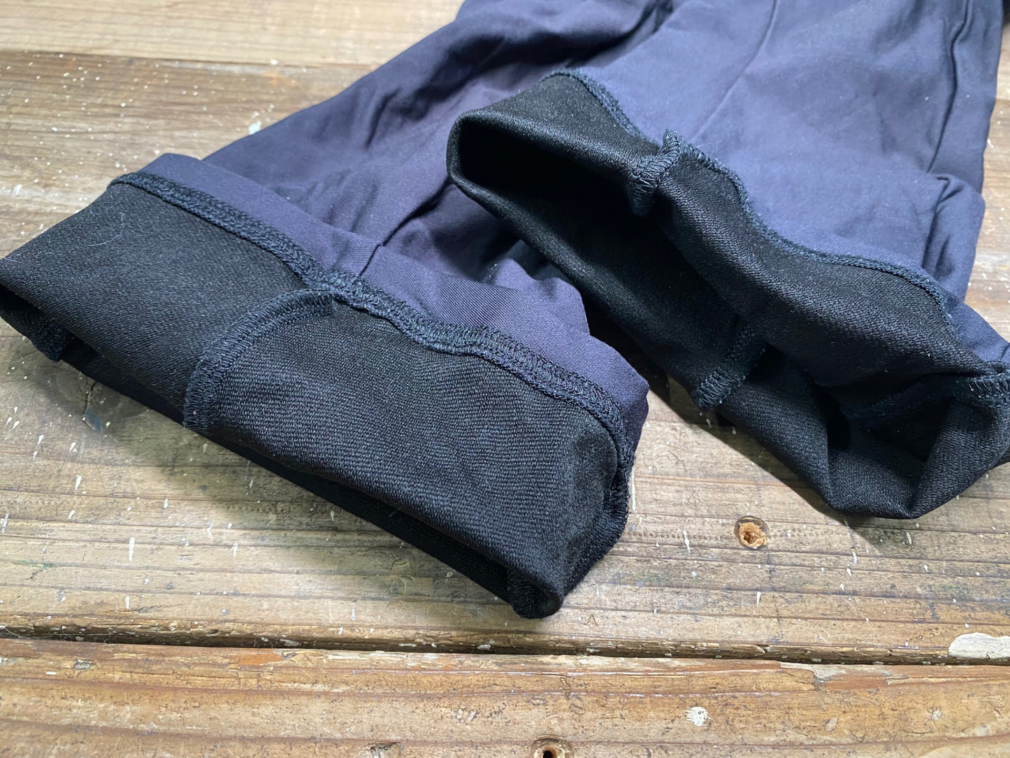 IO005 アソス Assos レッグカバー 黒 I