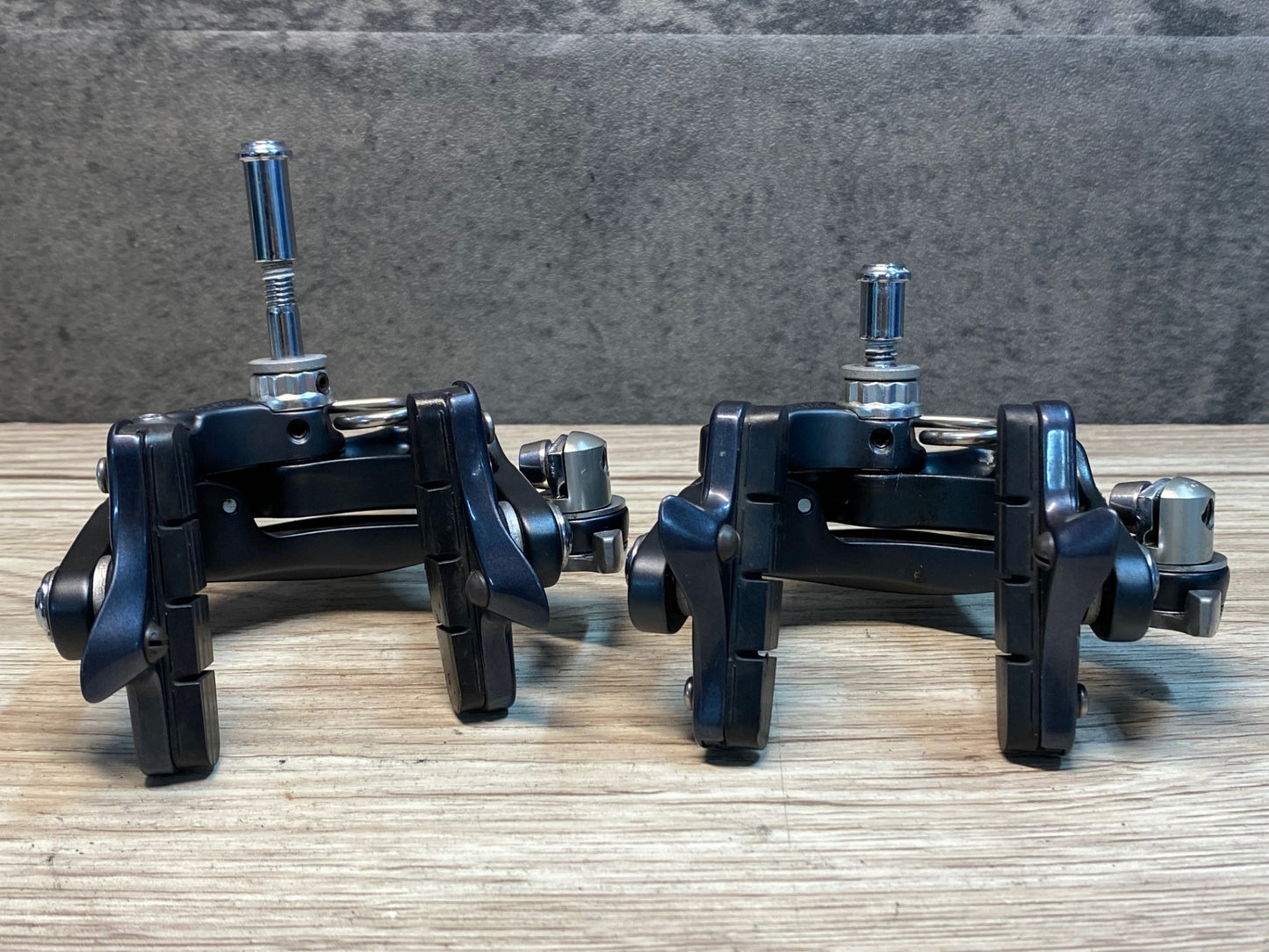 IN321 シマノ SHIMANO アルテグラ ULTEGRA BR-6700 キャリパーブレーキ 前後セット