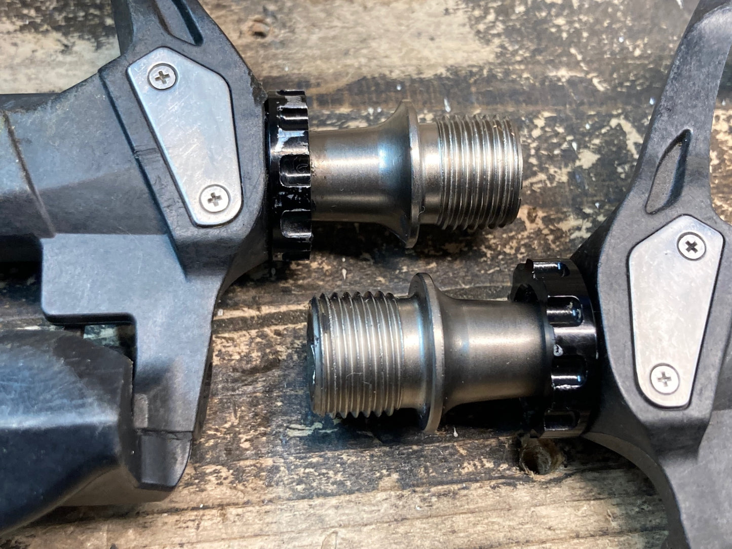 IN638 シマノ SHIMANO 105 PD-R7000 ビンディングペダル SPD-SL