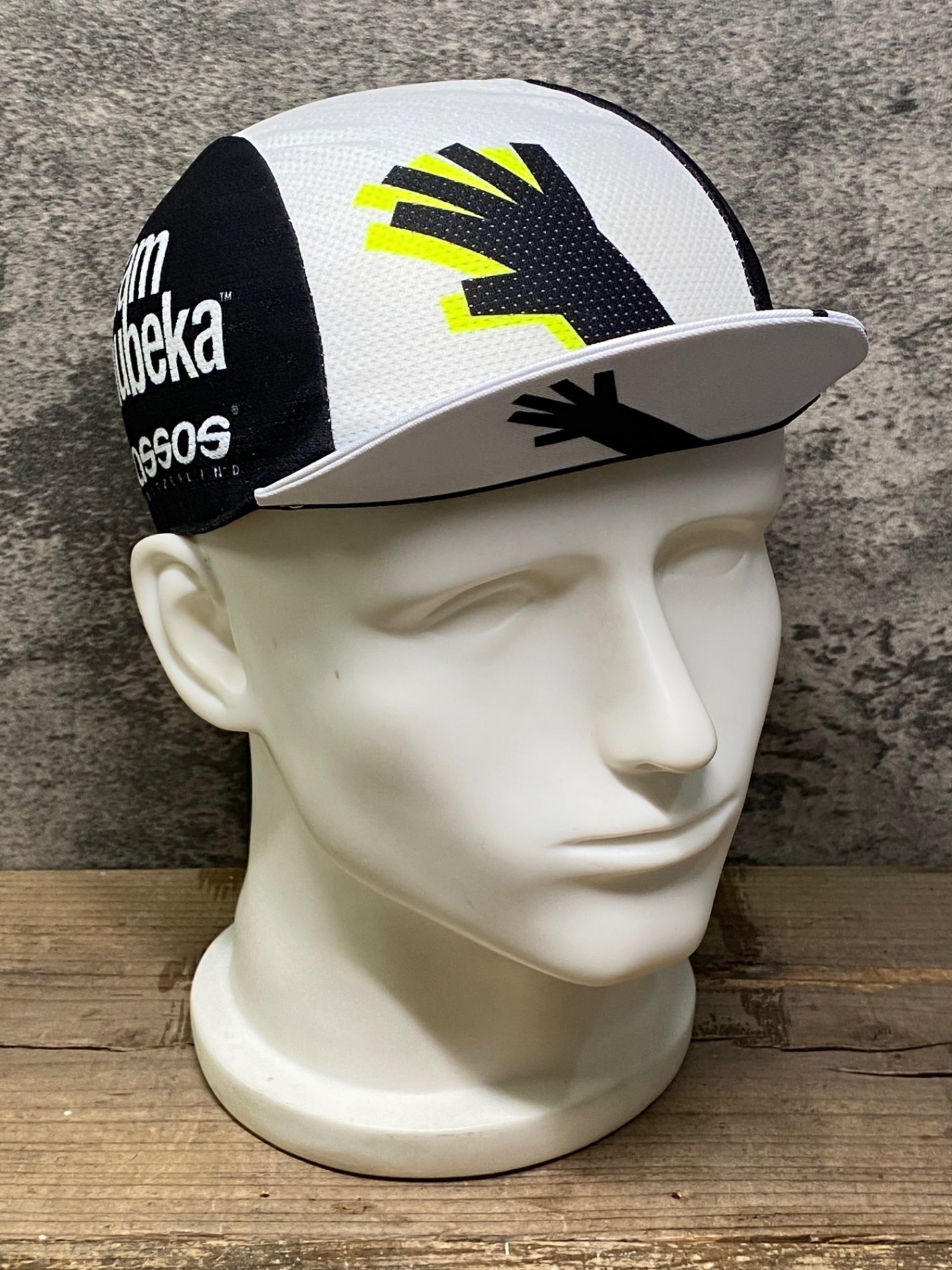 IW503 アソス Assos サイクルキャップ 白 黒 フリーサイズ