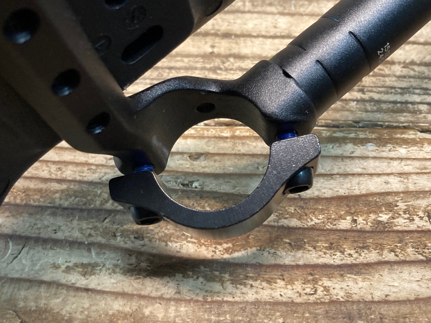 IX962 プロファイルデザイン PROFILE DESIGN アルミ DHバー 黒 245mm Φ31.8