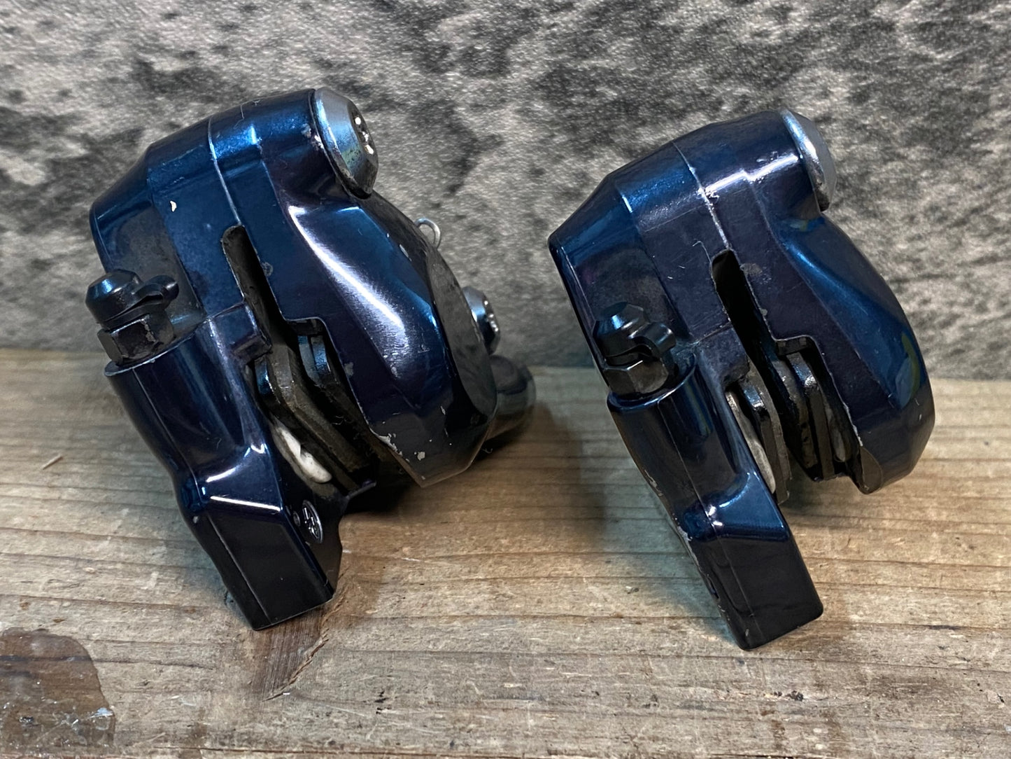 IW538 シマノ SHIMANO アルテグラ ULTEGRA BR-R8070 ディスクブレーキ キャリパー 前後セット