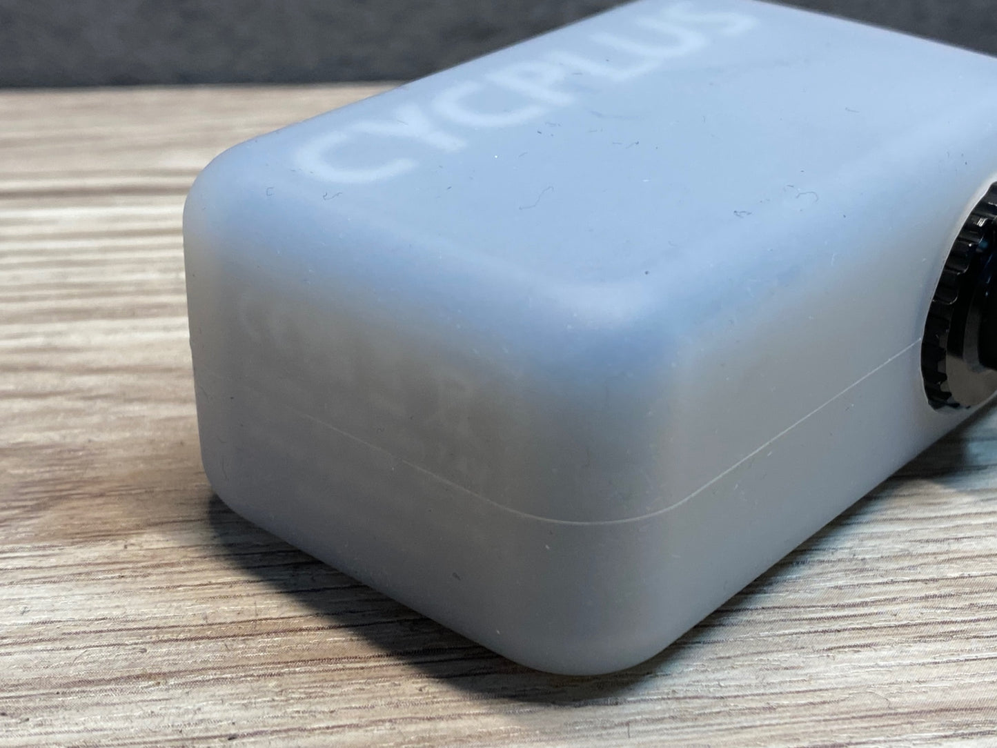 IS799 CYCPLUS TINYPUMP CUBE 電動 携帯ポンプ ※動作確認済み