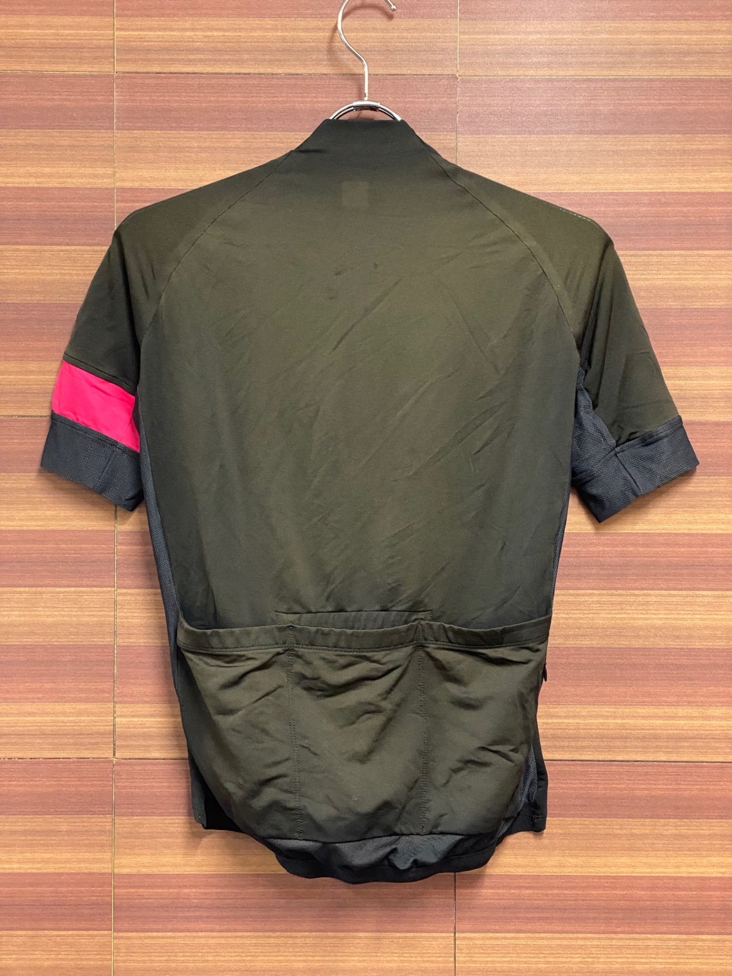 HV678 ラファ RAPHA SHORT SLEEVE TRAINING JERSEY 黒 S ※背面色褪せ大のためジャンク