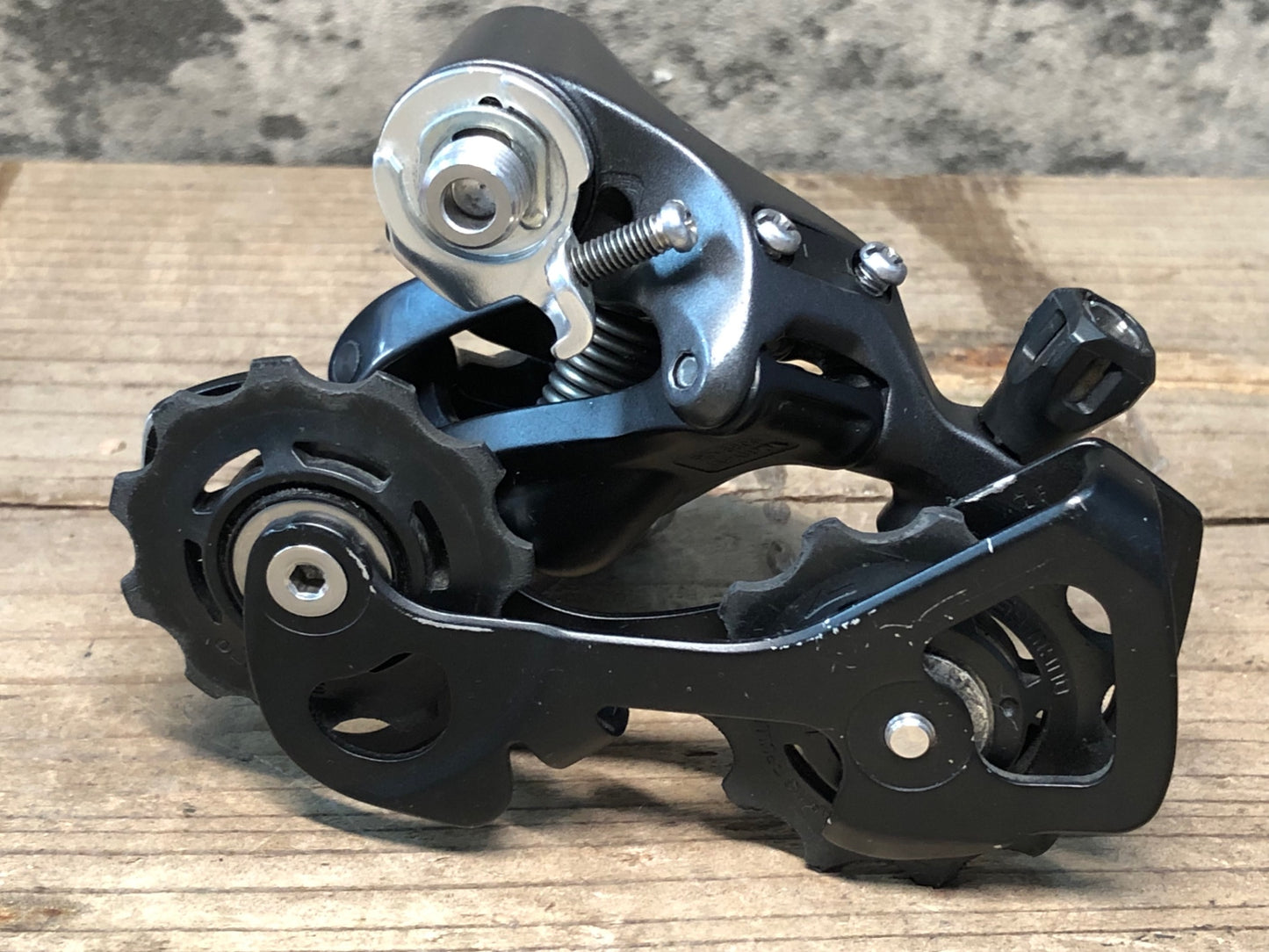 IL685 シマノ SHIMANO アルテグラ ULTEGRA RD-6800 SS リアディレイラー ※ひび割れ、プーリーゲージ曲がりのためジャンク品
