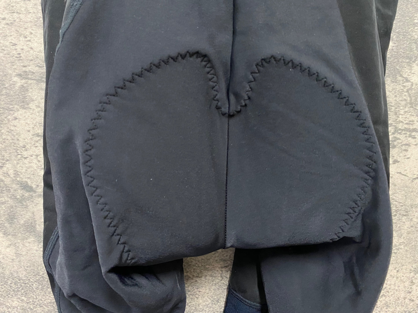 JD393 パールイズミ PEARL iZUMi ビブショーツ 黒 L 裏起毛 3DNEO